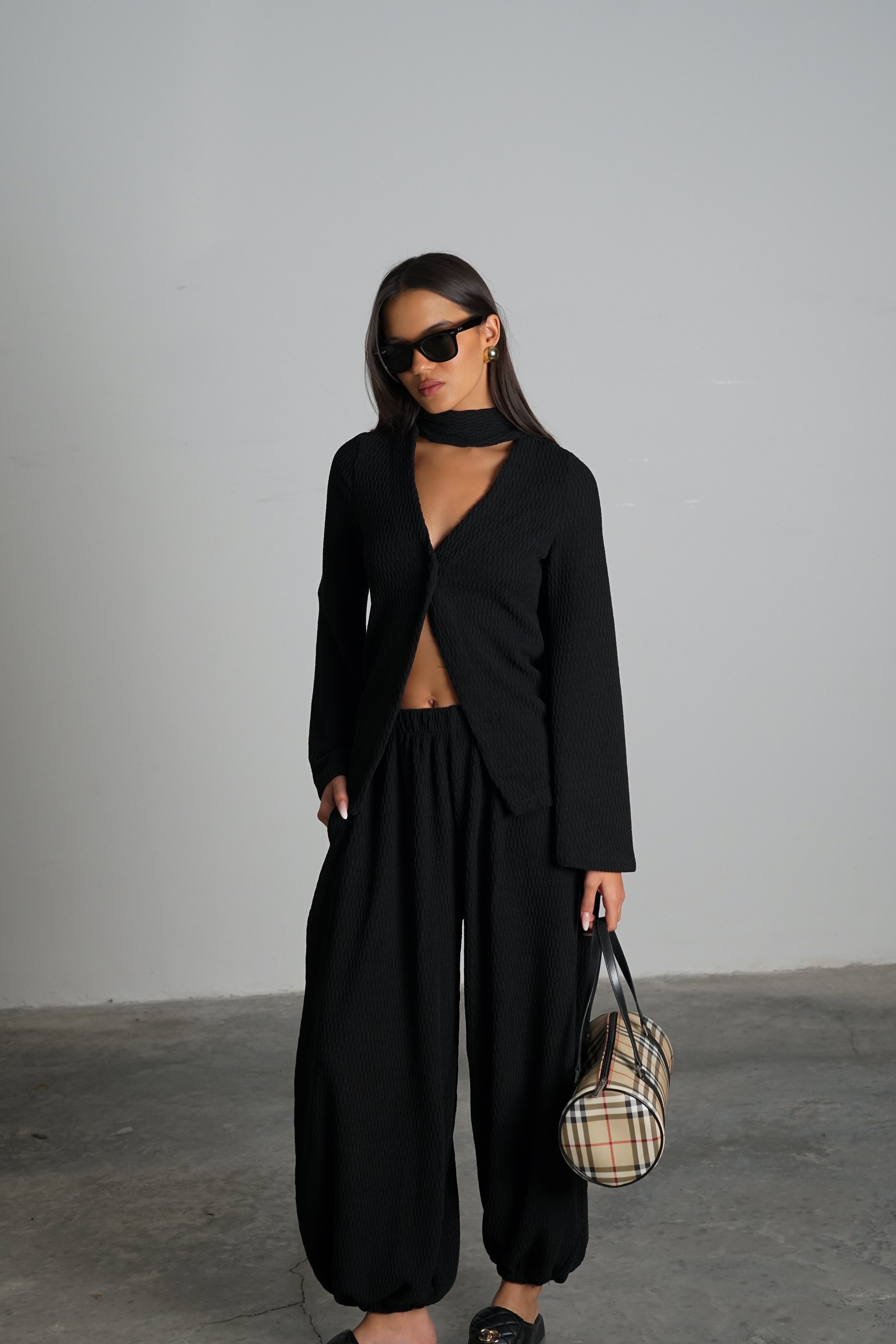 חליפת סאבלט-שחור