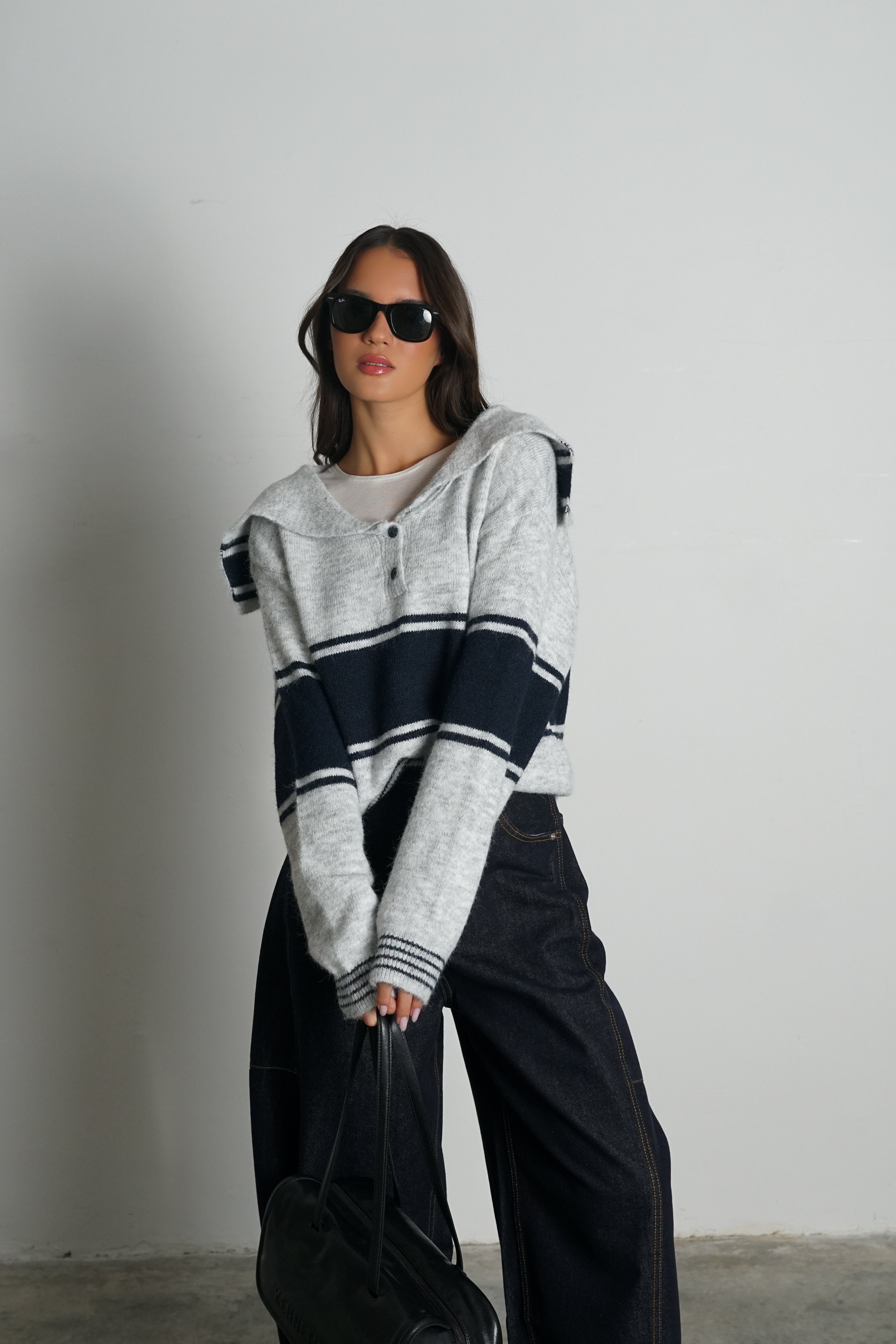 סריג אדאה-אפור