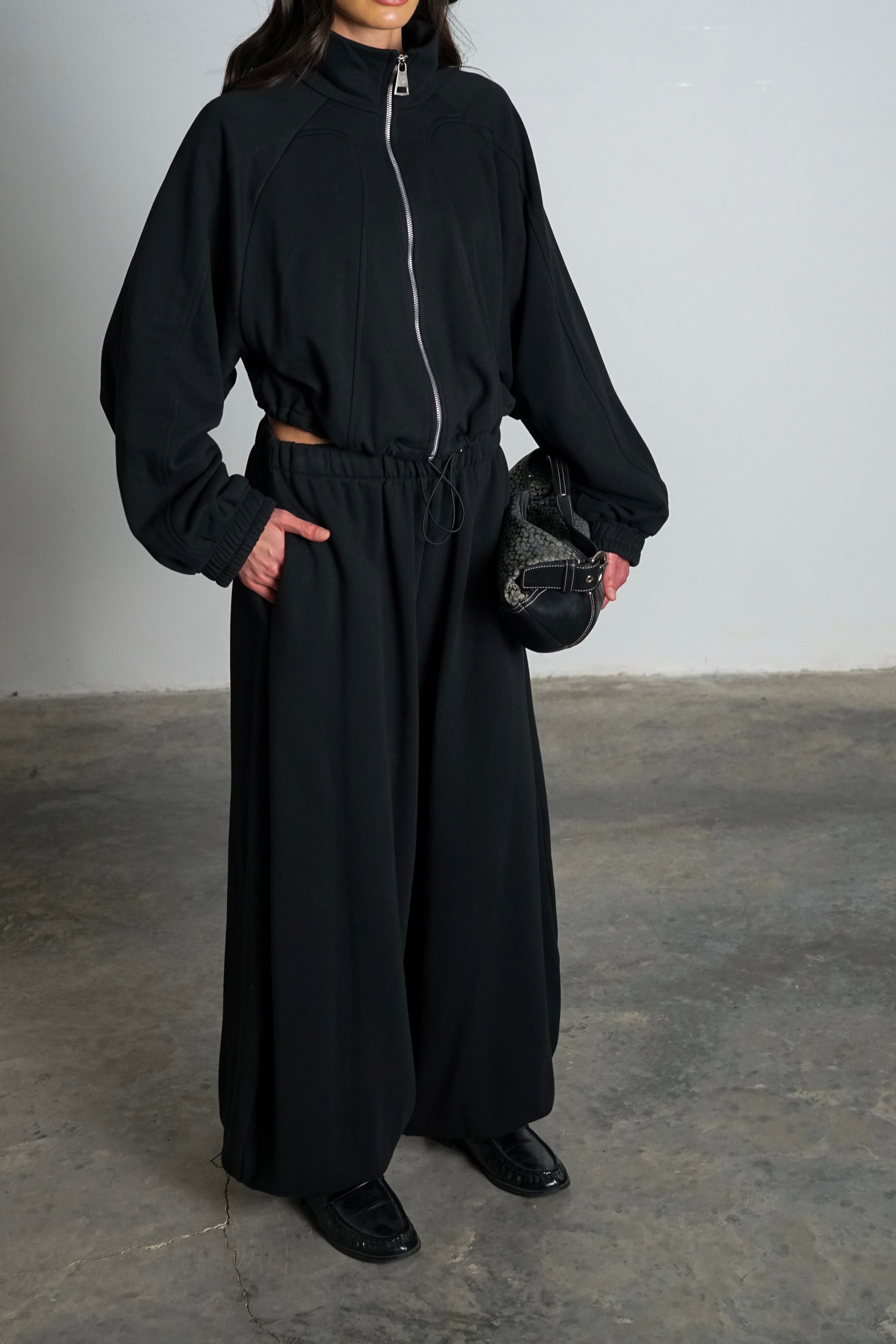 חליפת ריטרי-שחור