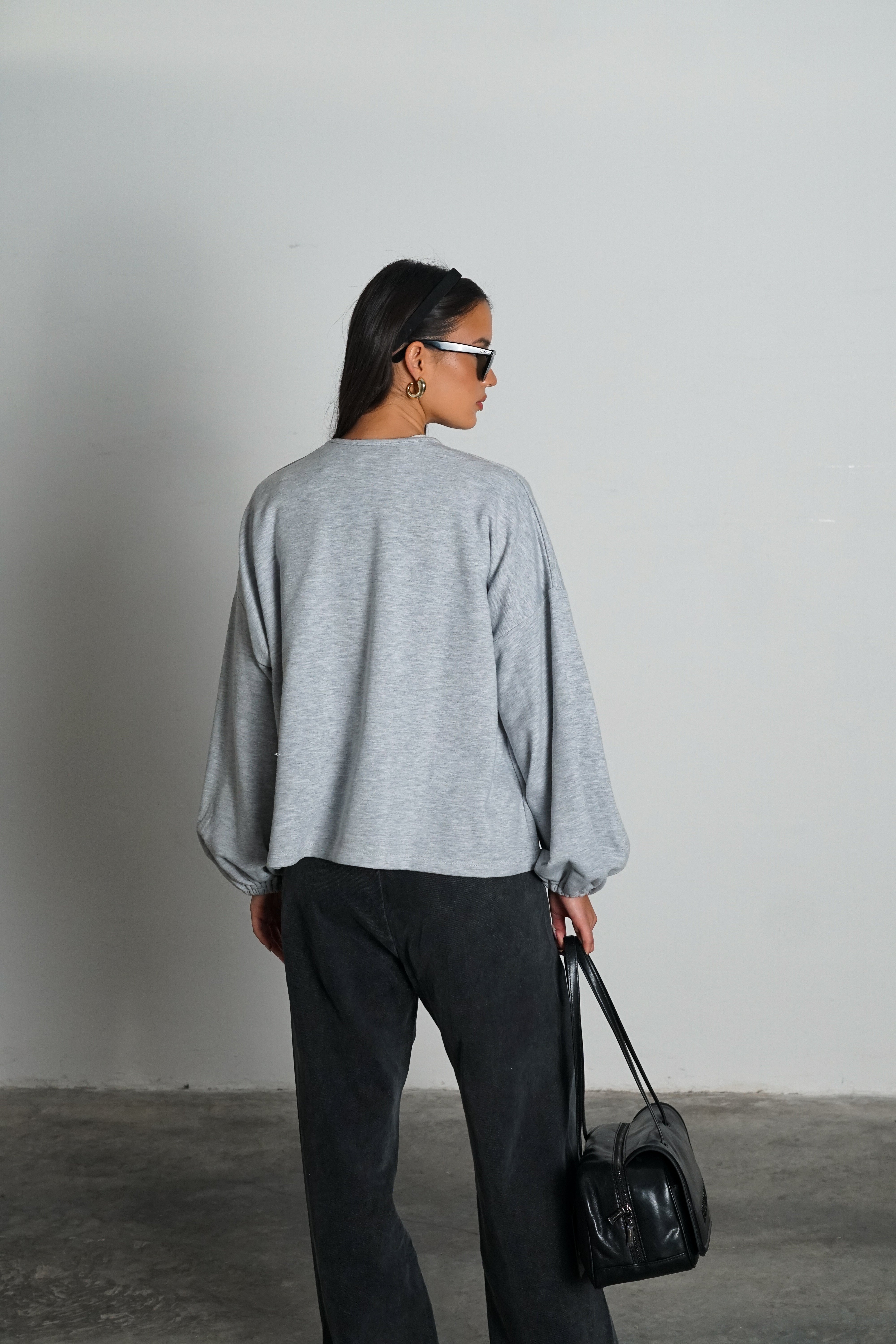 חולצת מייבי-אפור