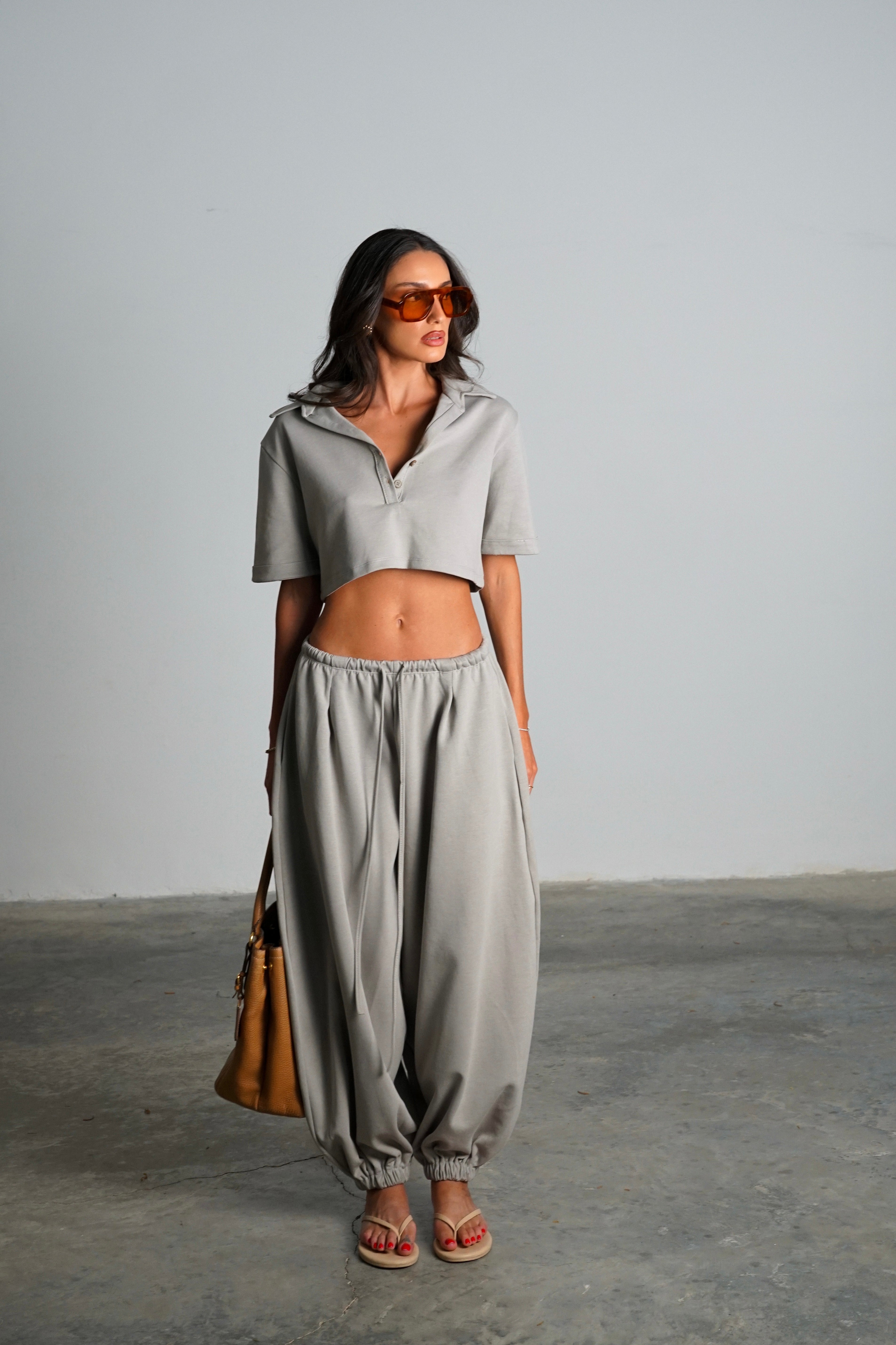 חליפת בלום-אפור בהיר