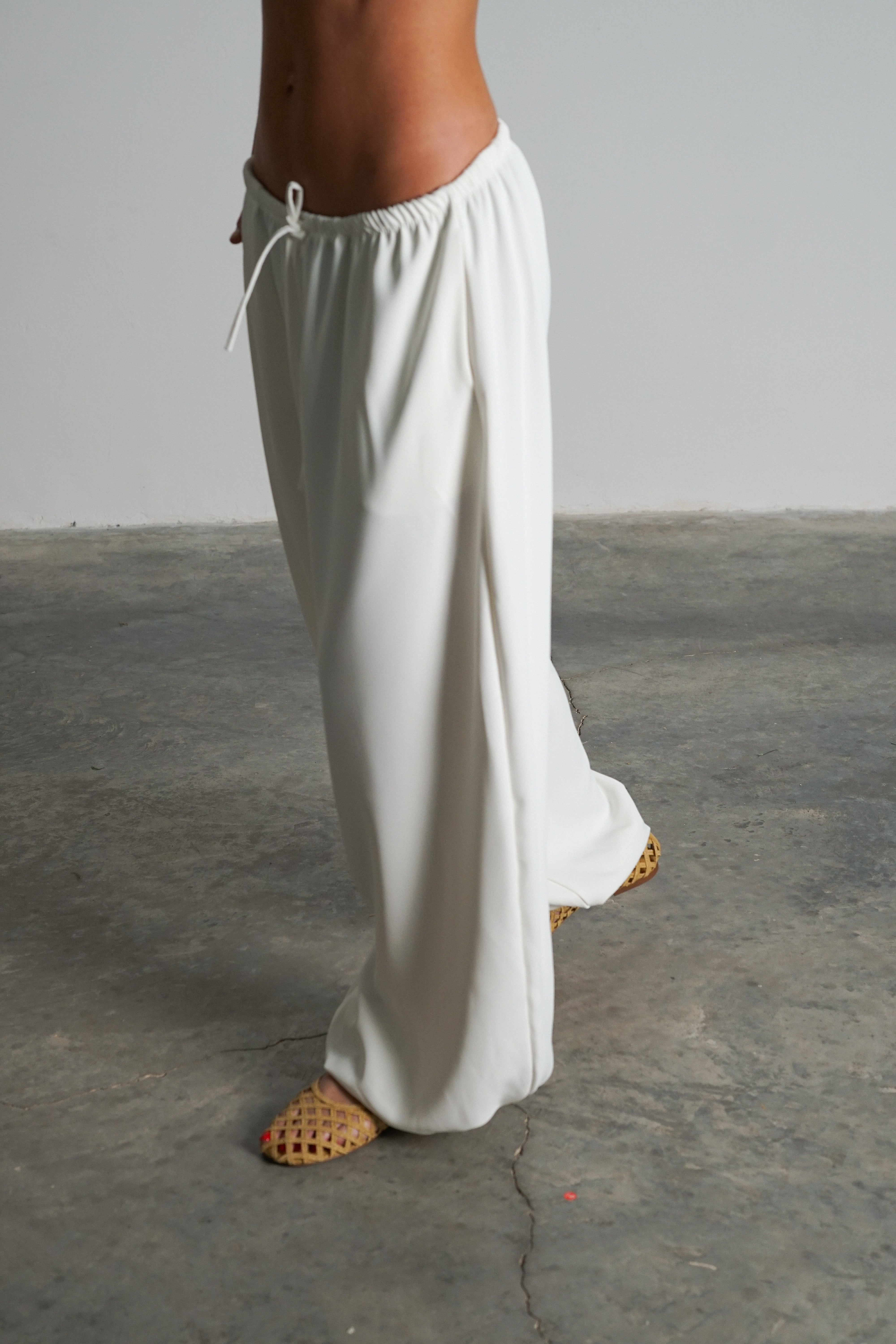 מכנסי קמיקי-לבן