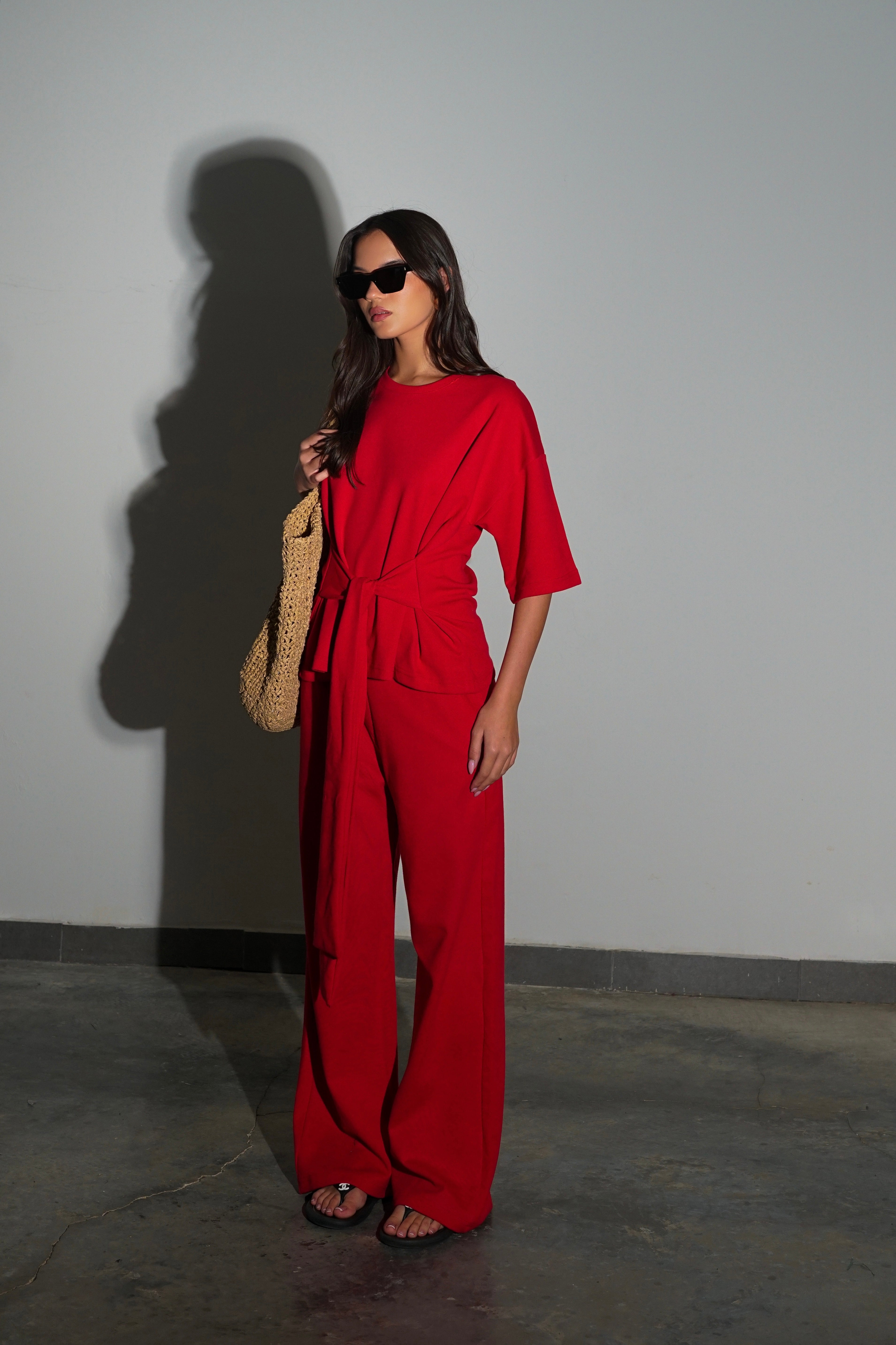 חליפת קלרה-אדום