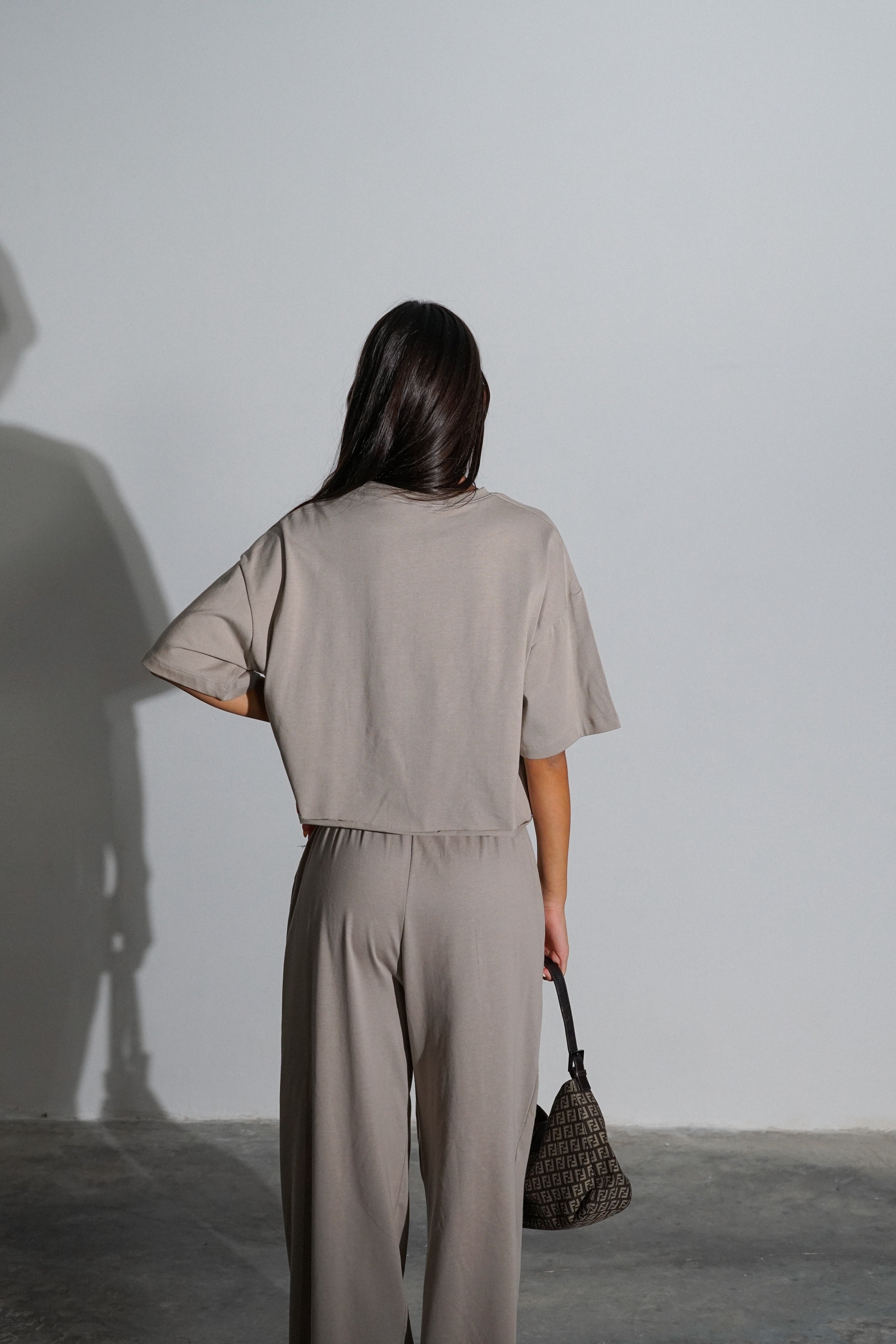 חליפת אוליבר-אפור ירוק