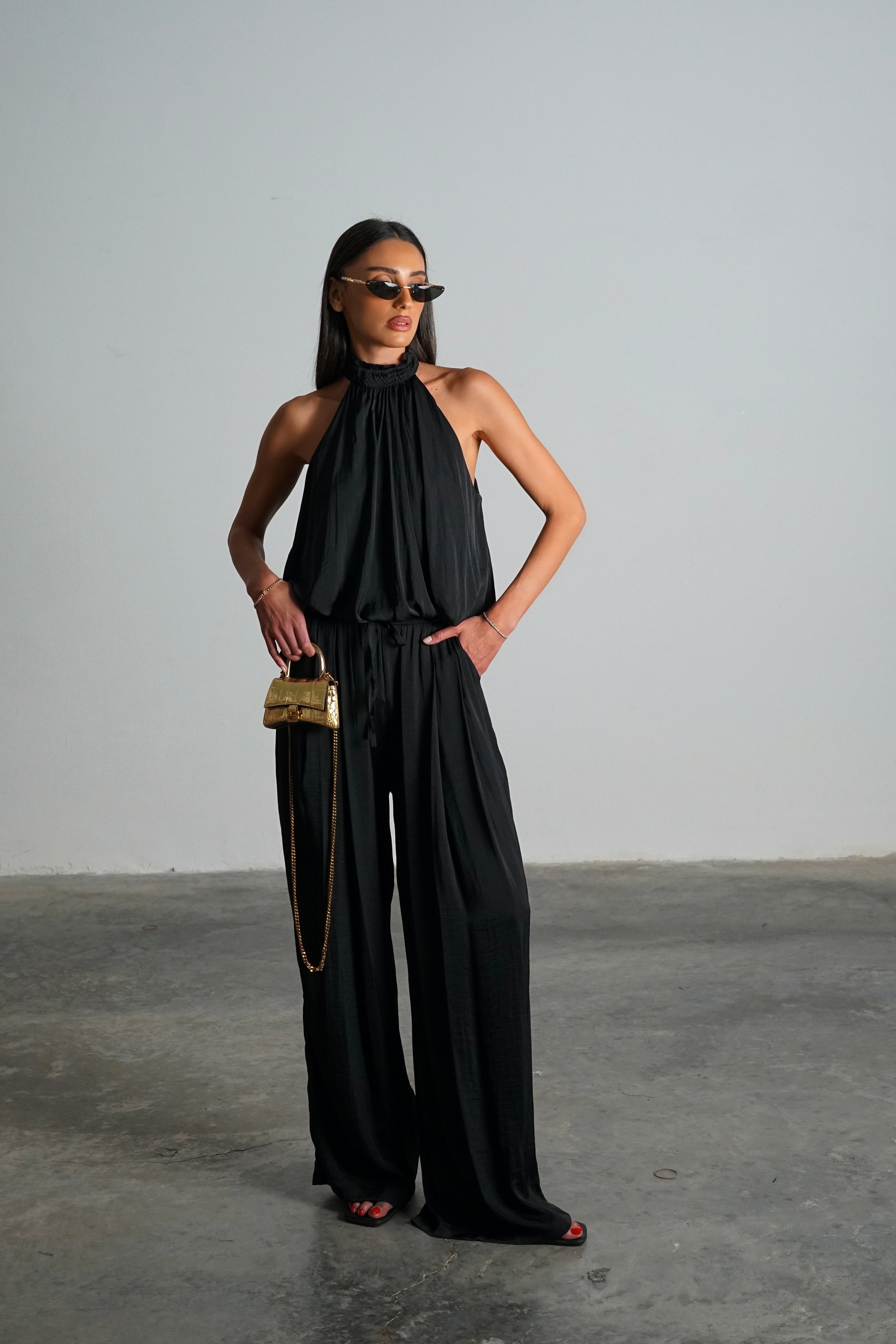 חליפת קטסי-שחור