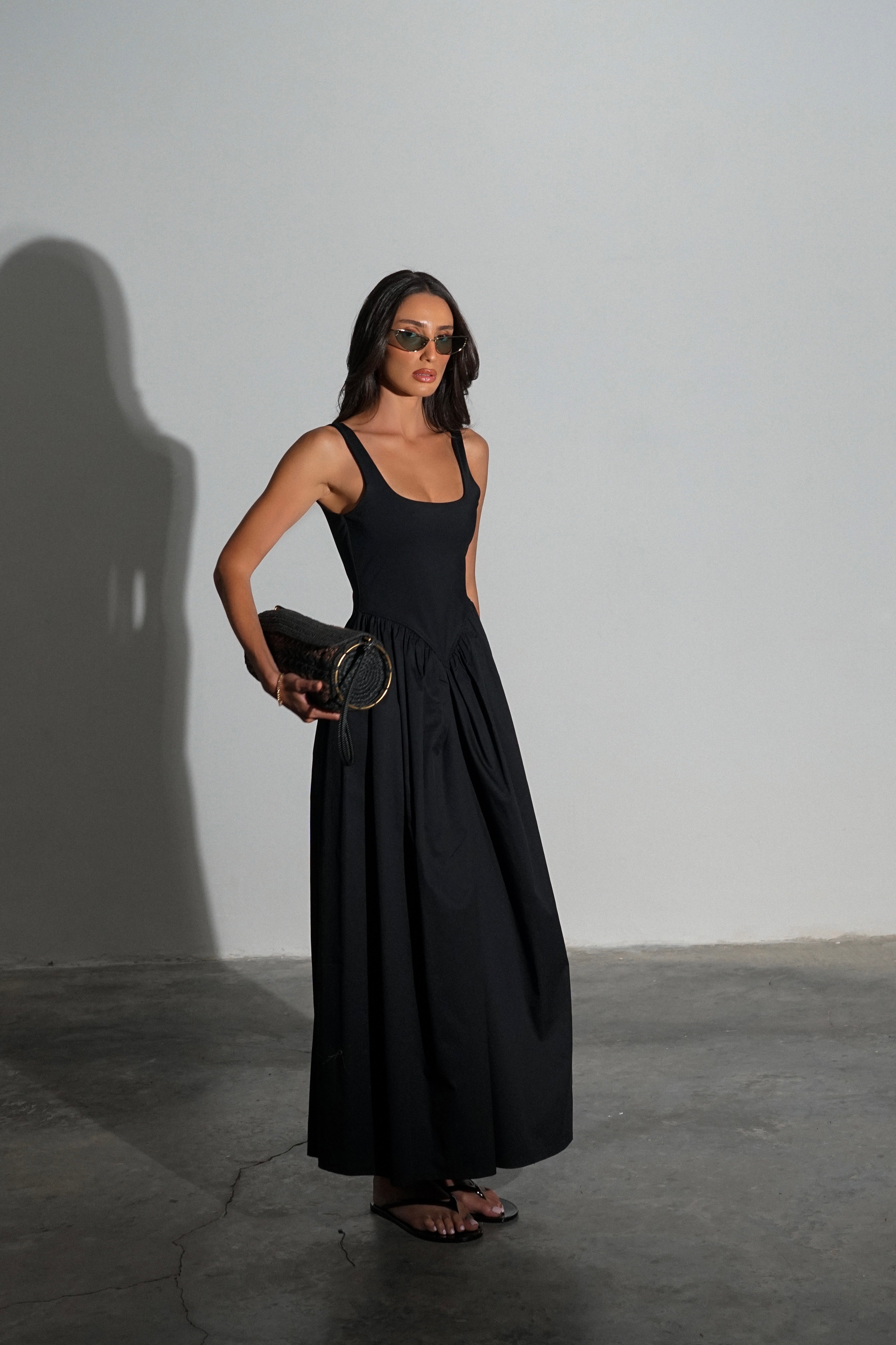 שמלת הירו-שחור