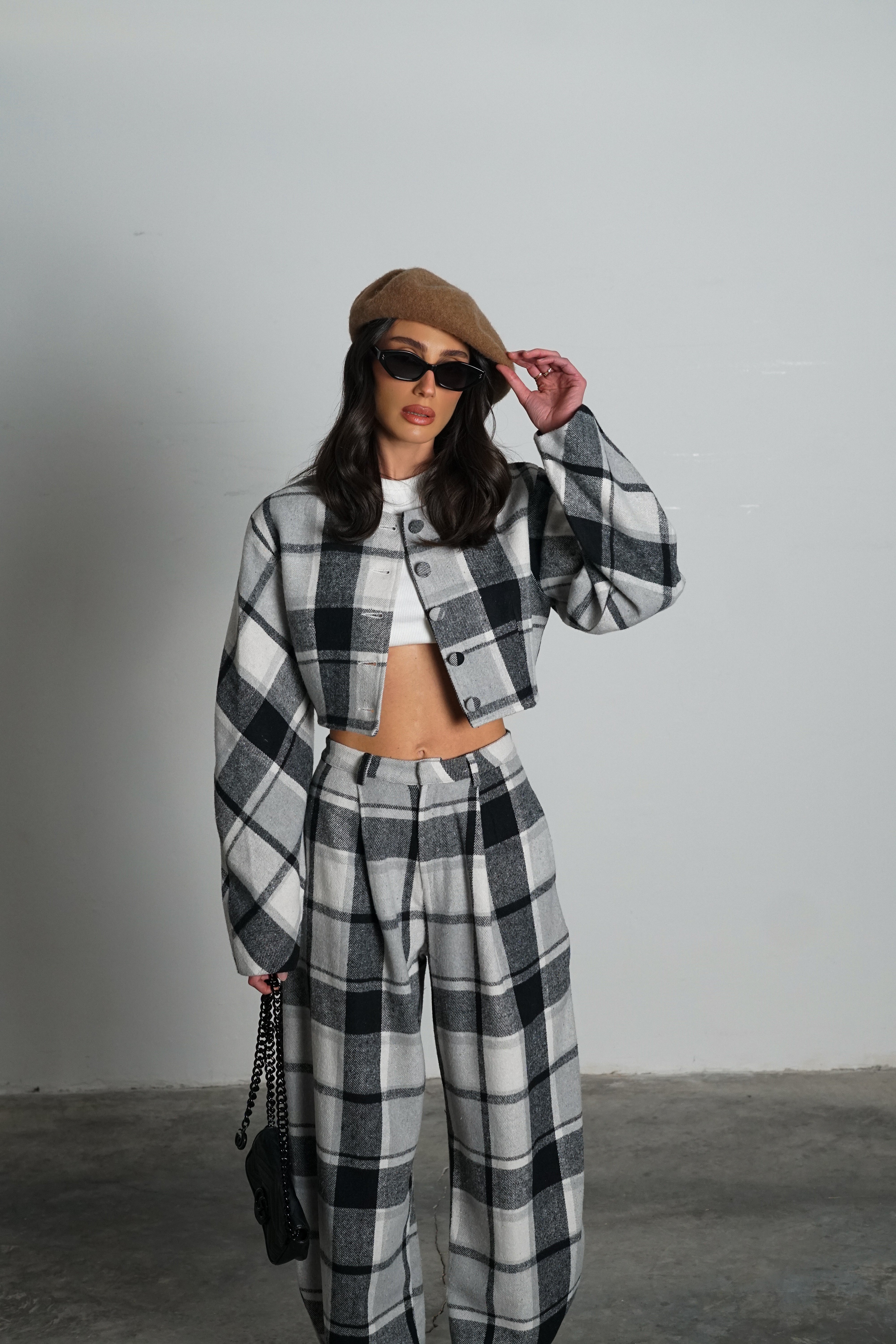 חליפת פטיסר-אפור