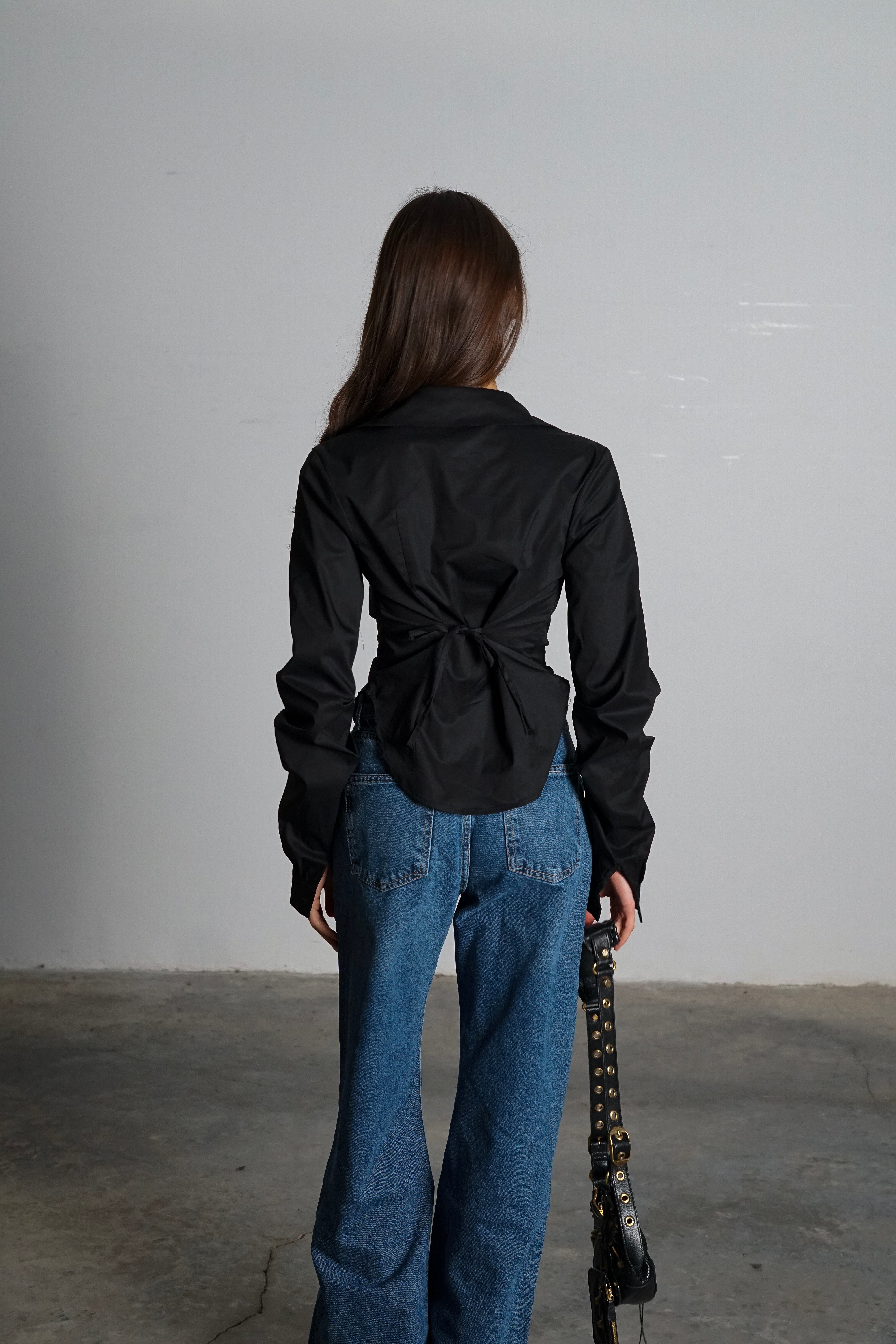 חולצת סאנסה-שחור