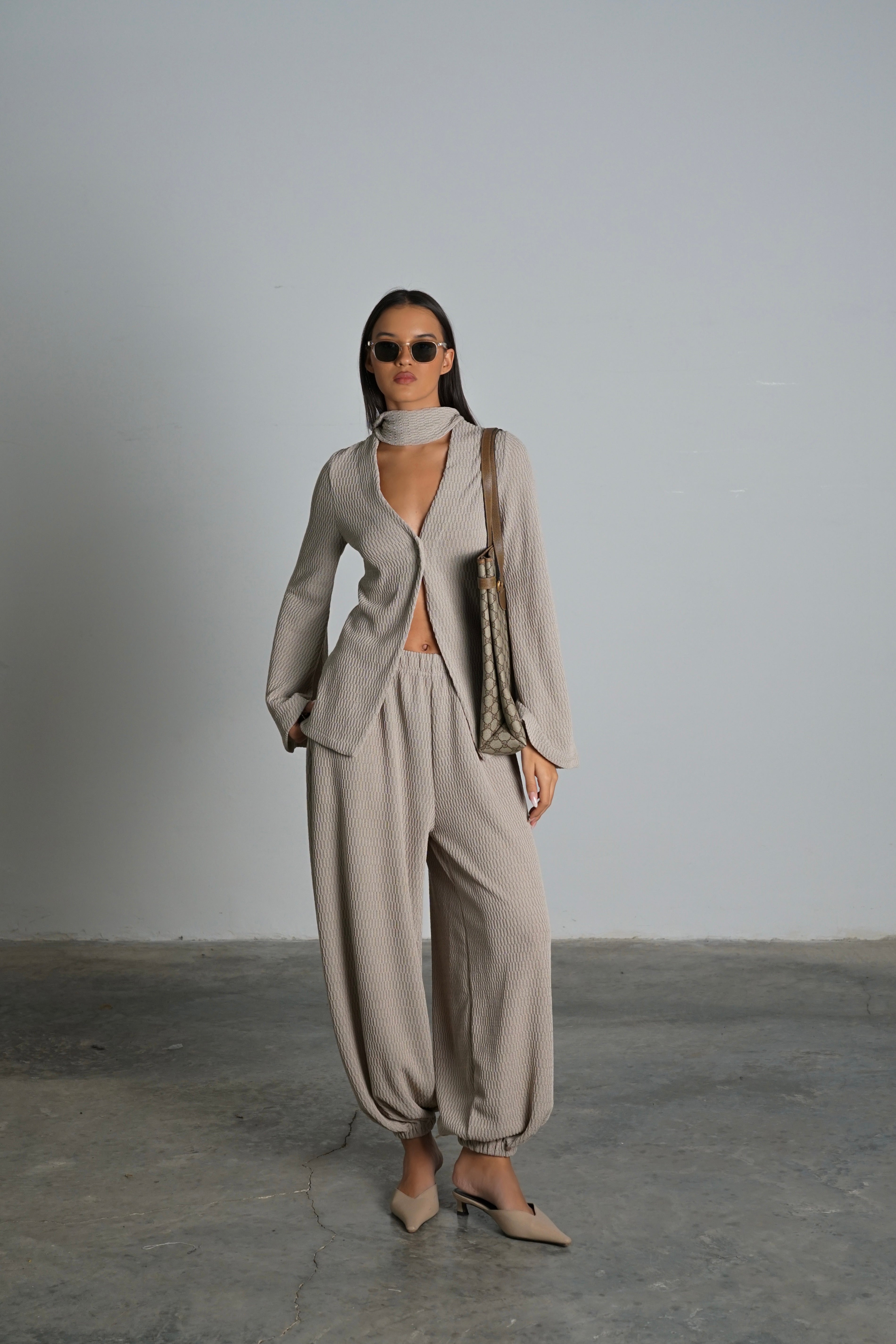 חליפת סאבלט-מוקה