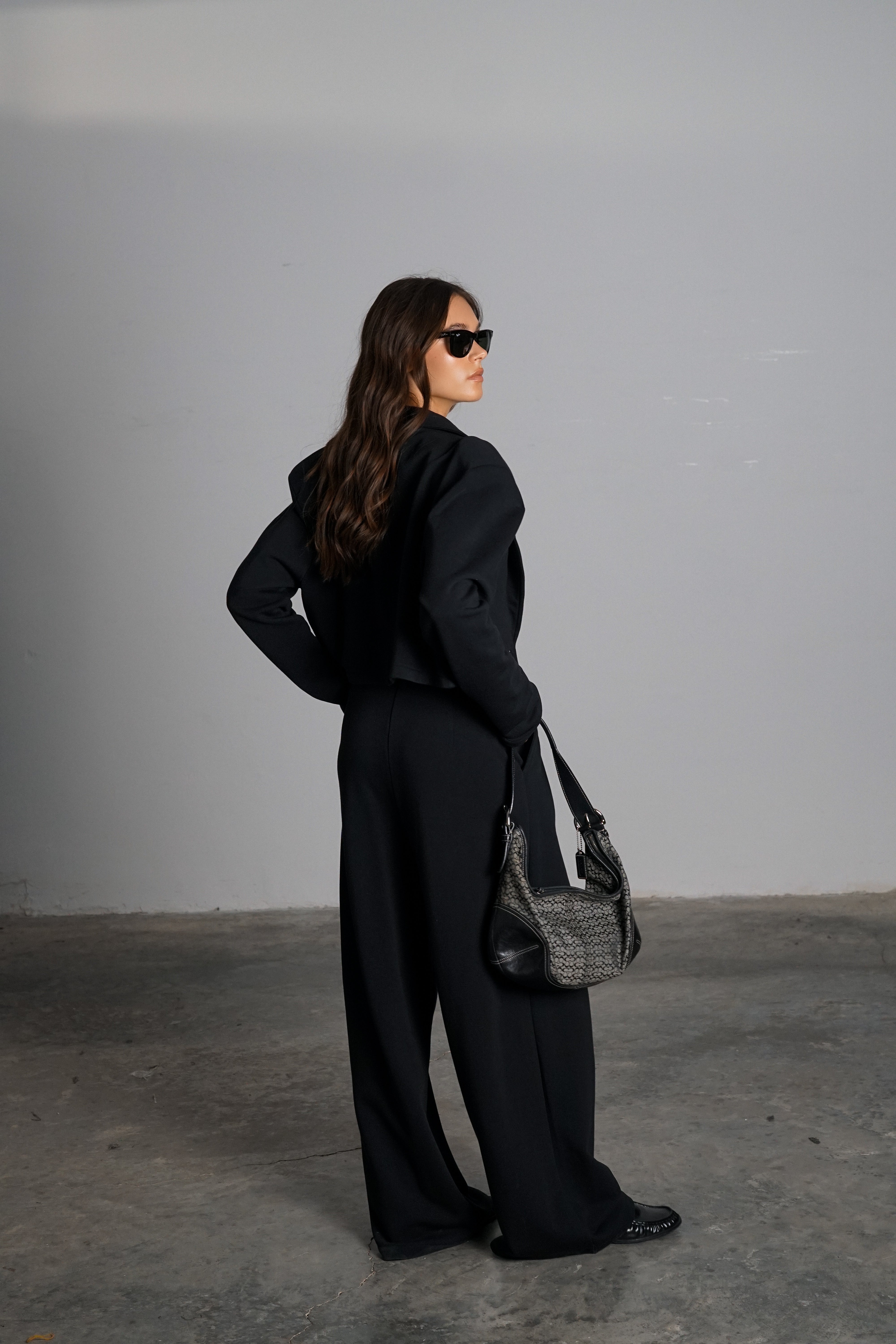 חליפת סיזאר-שחור