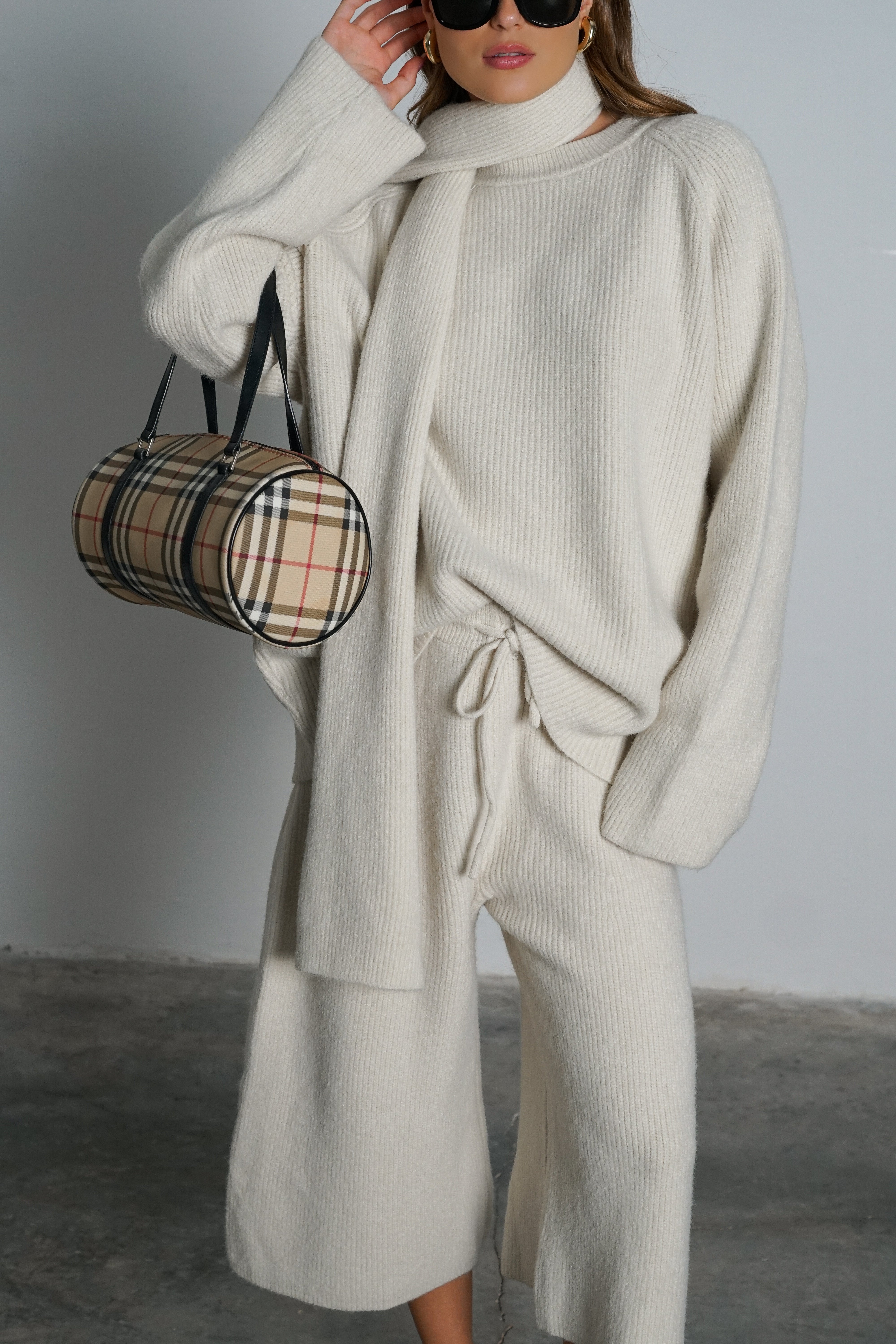 חליפת אדוריה-שמנת