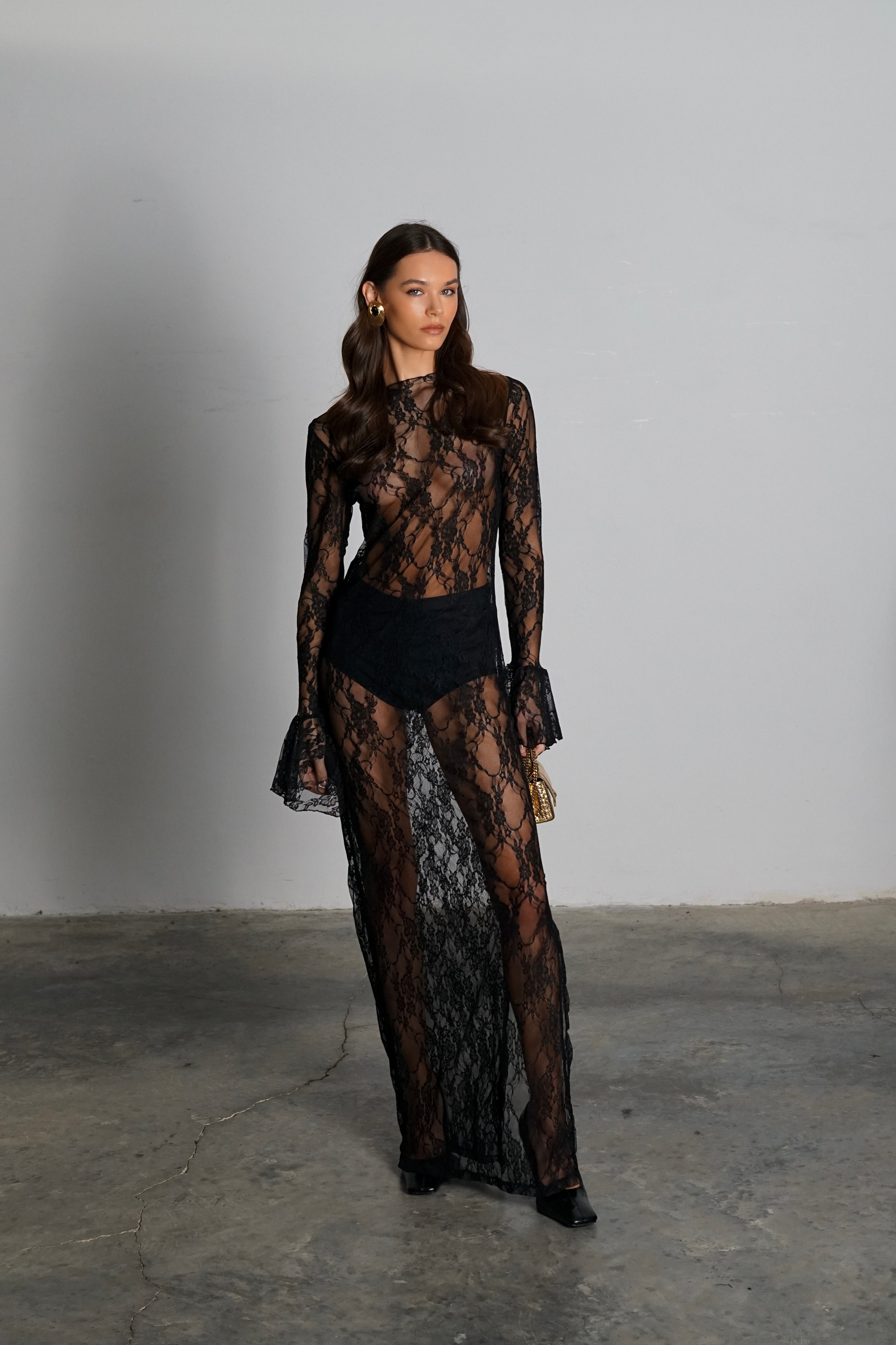 שמלת פיליפין-שחור