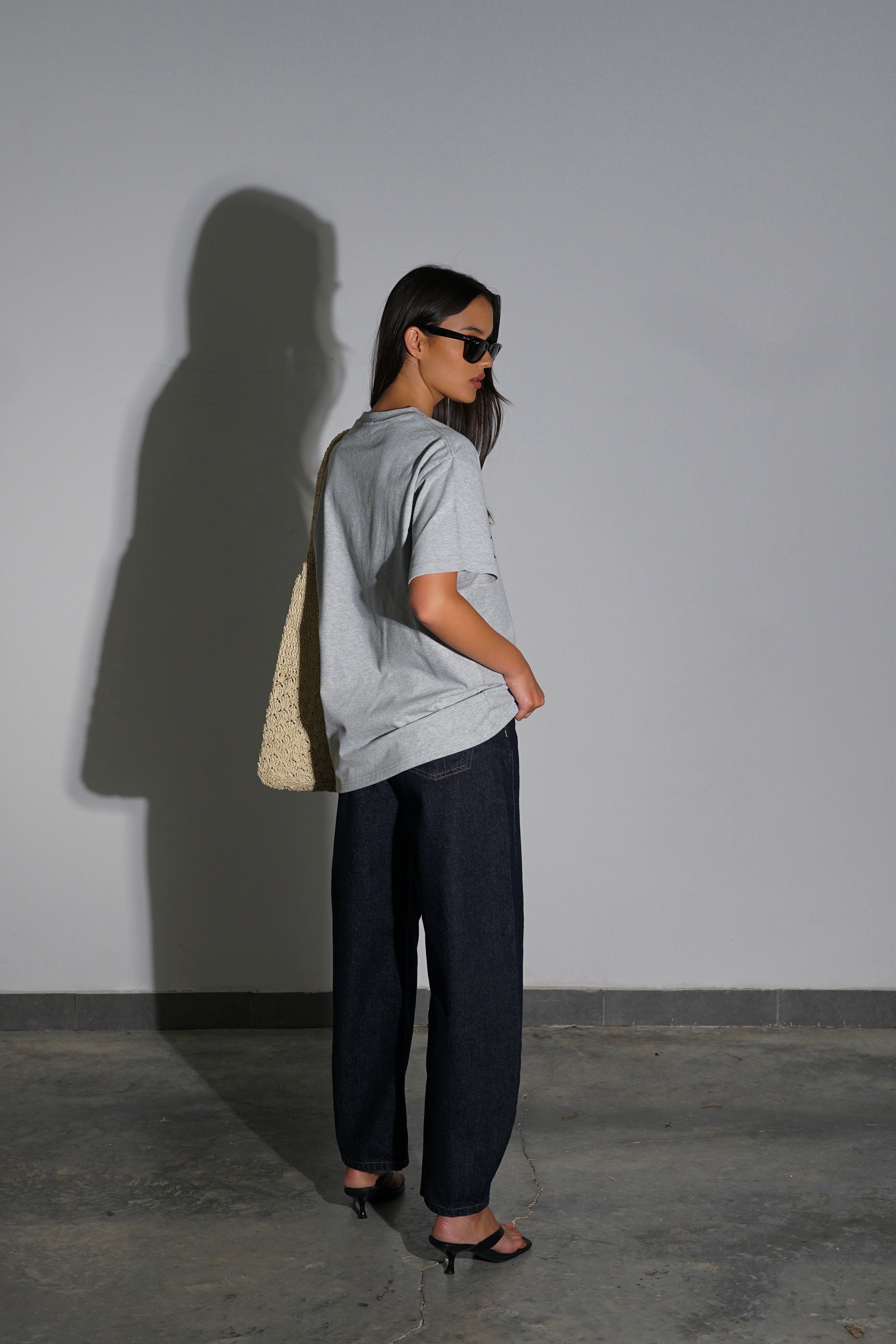 חולצת מוג-אפור