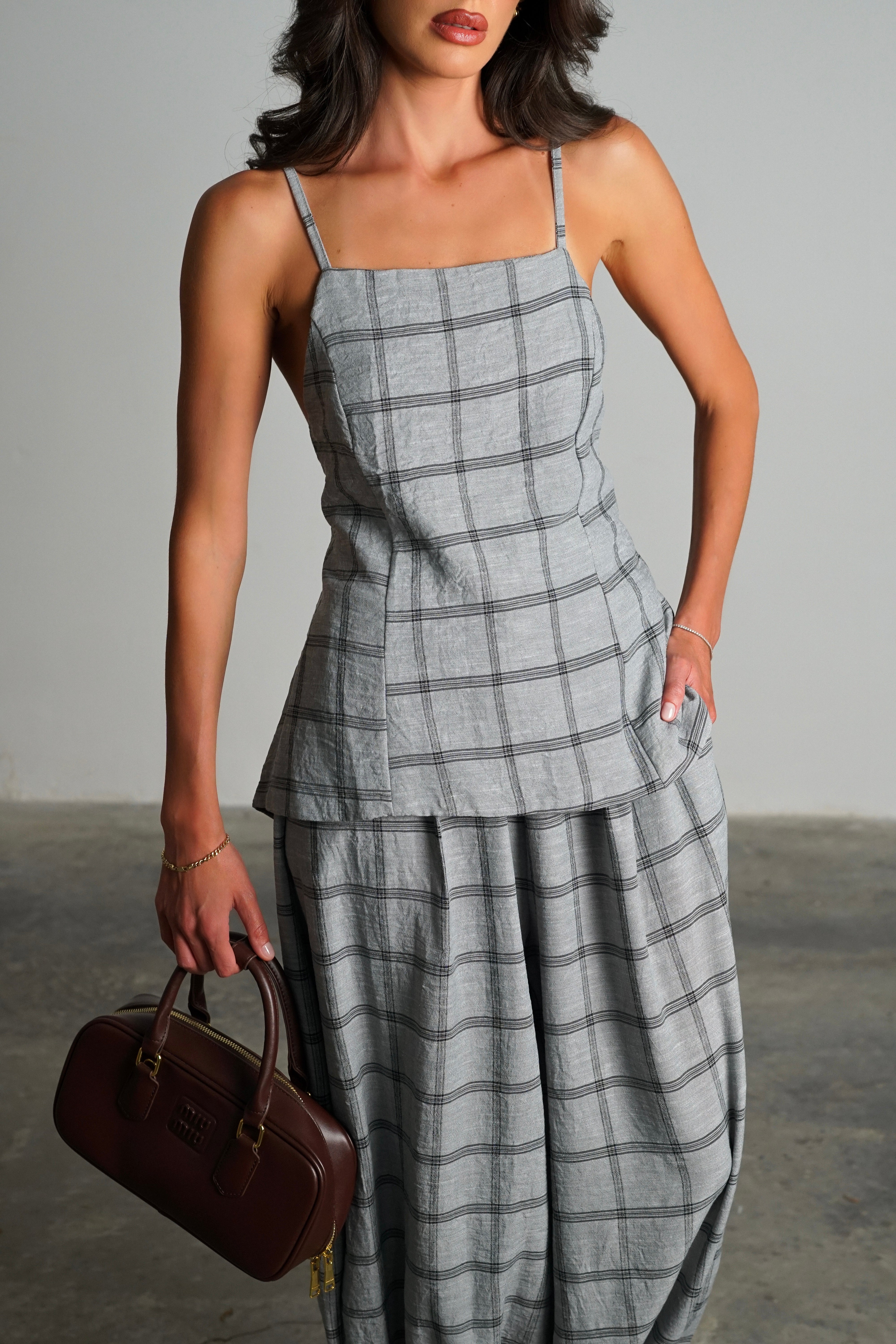 חליפת לובינה-אפור