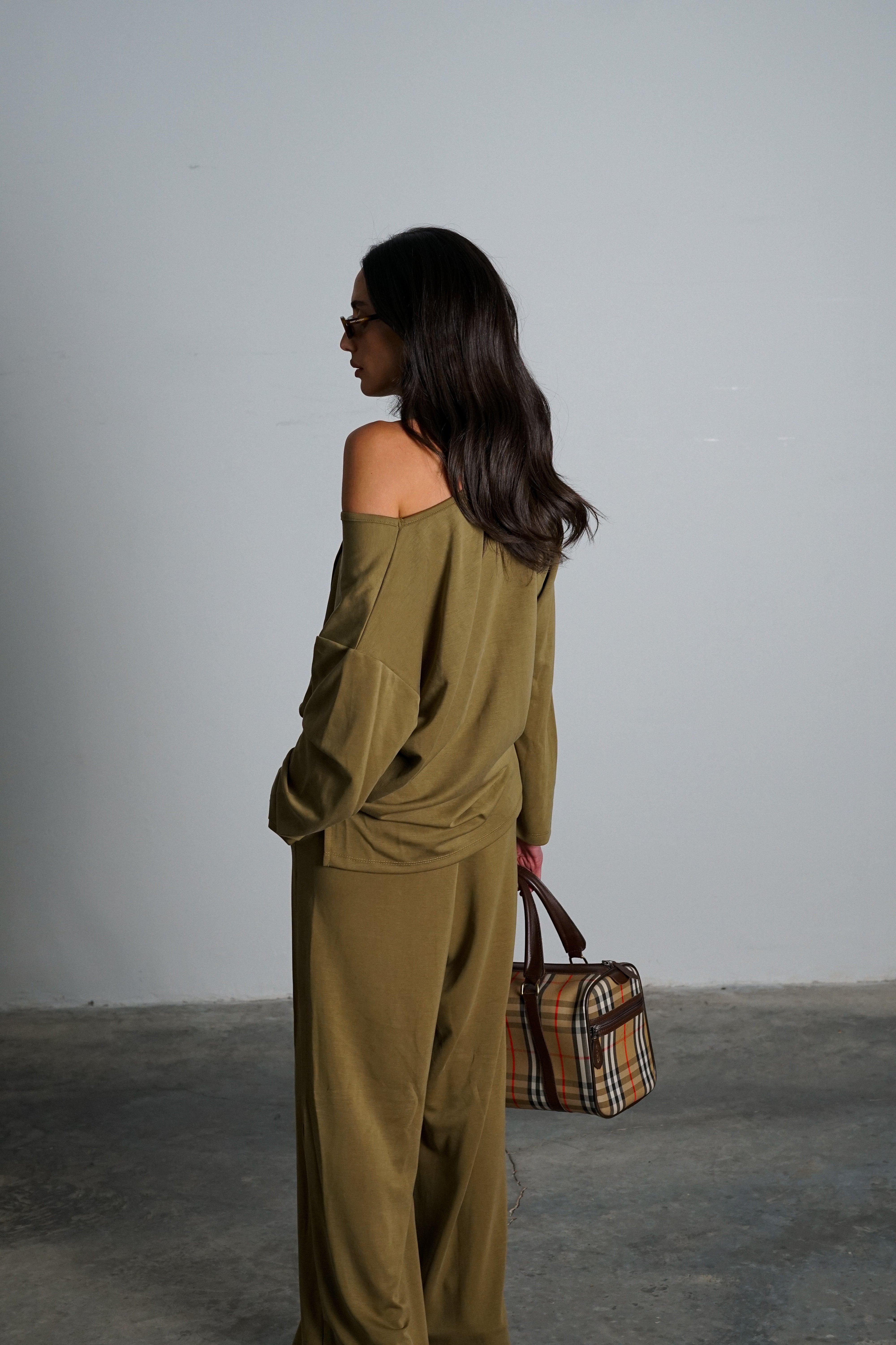 חליפת טימי-זית