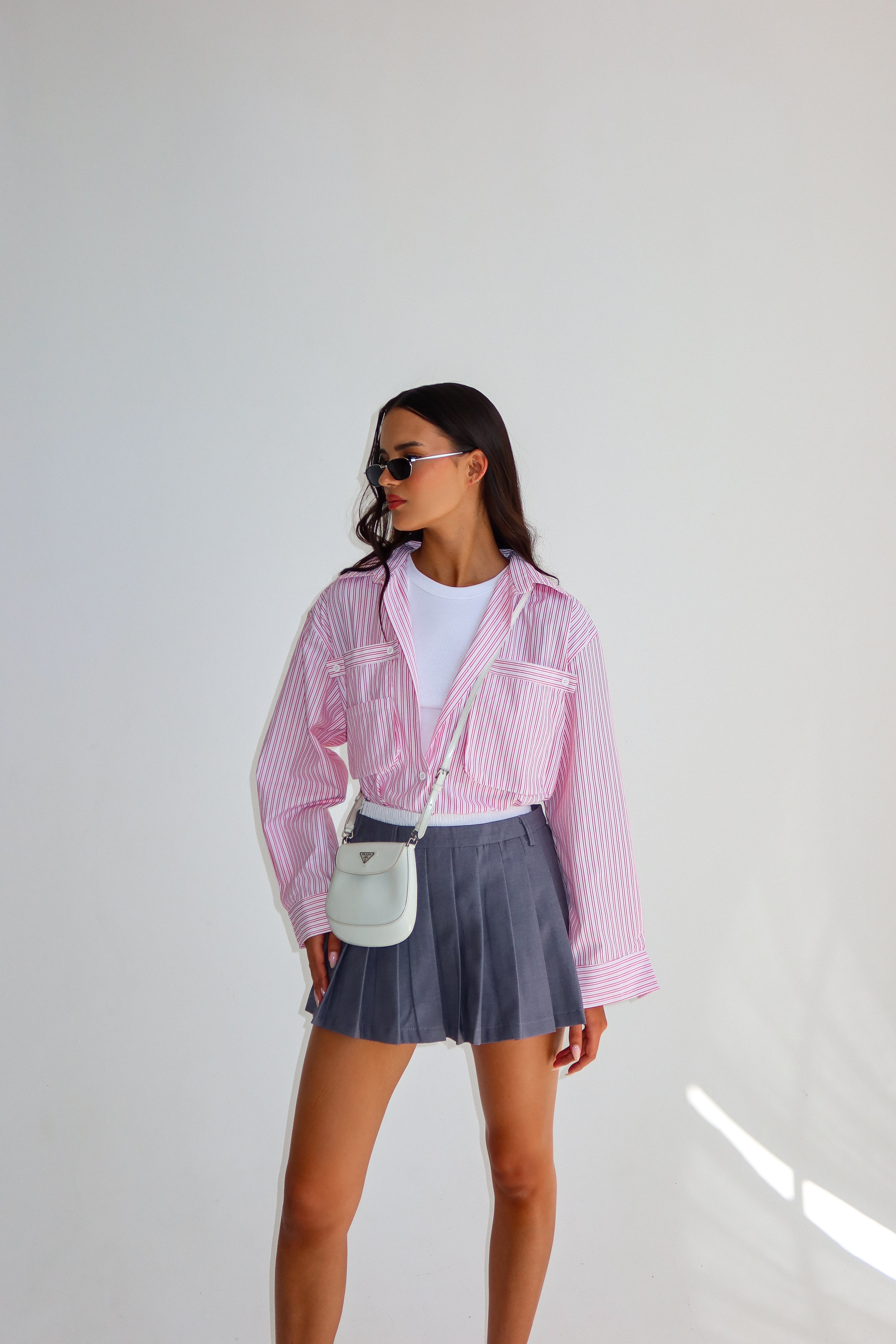 חולצת לארה-לבן ורוד