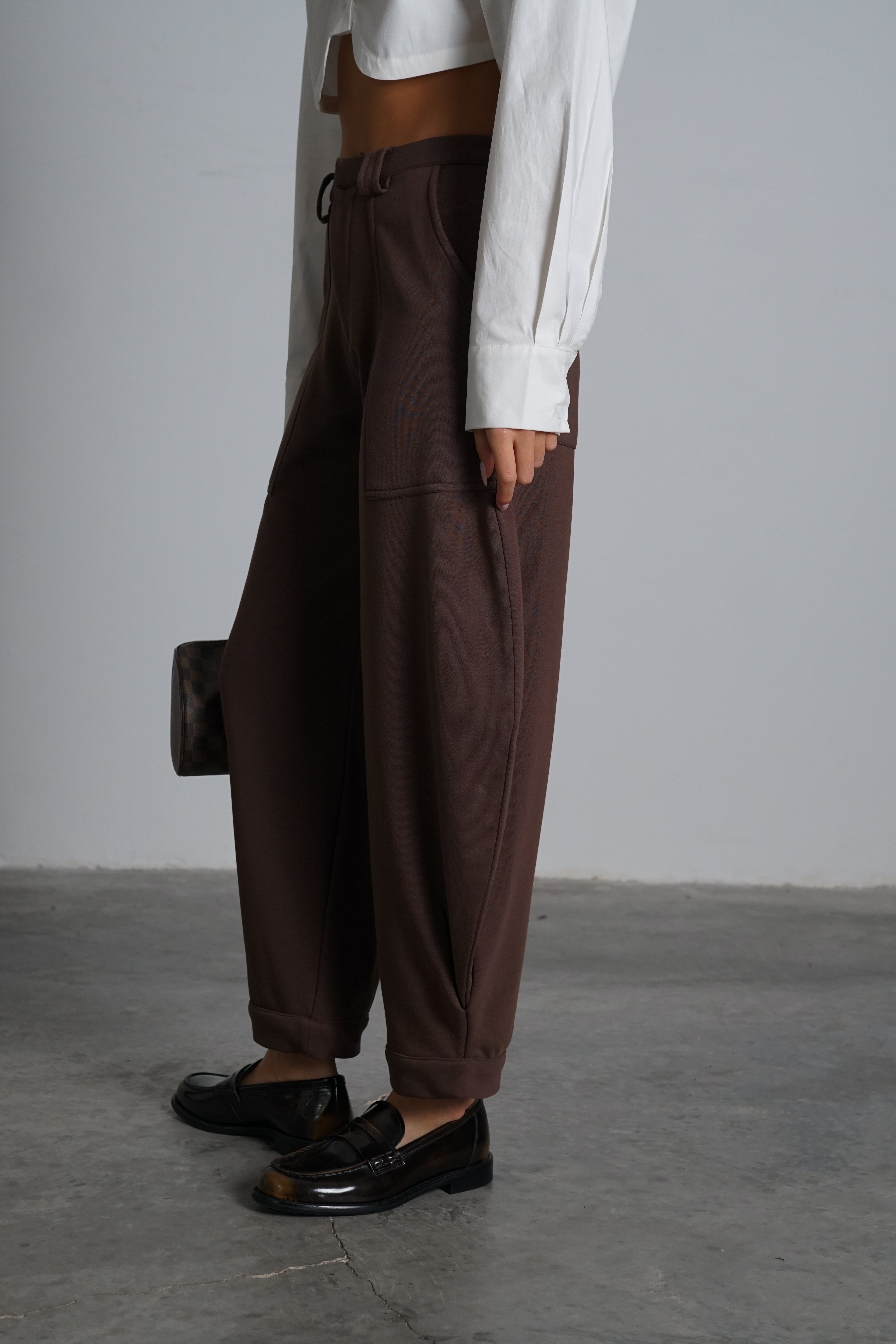 מכנסי בלוברניק-חום