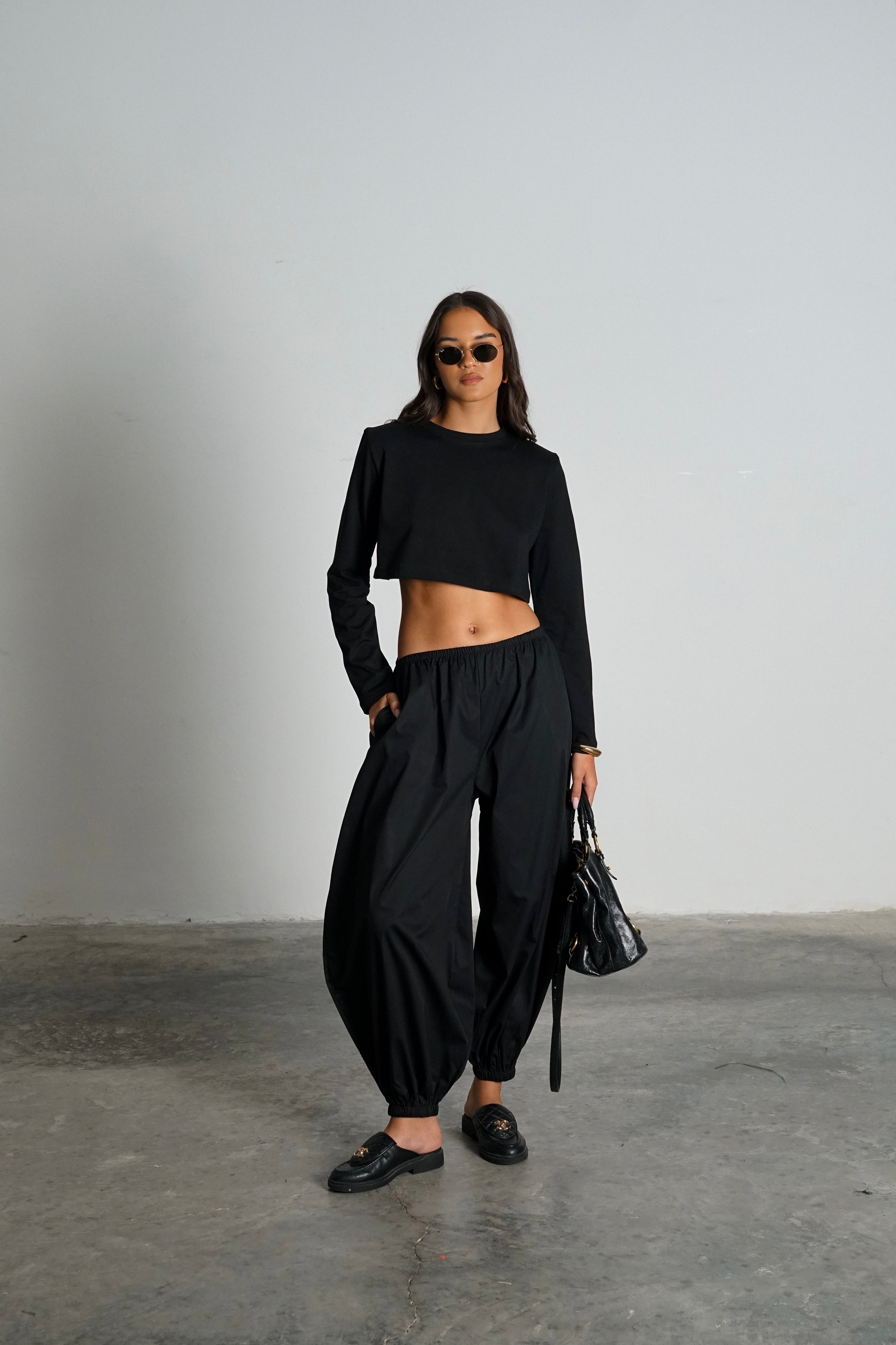 חולצת פופ-שחור