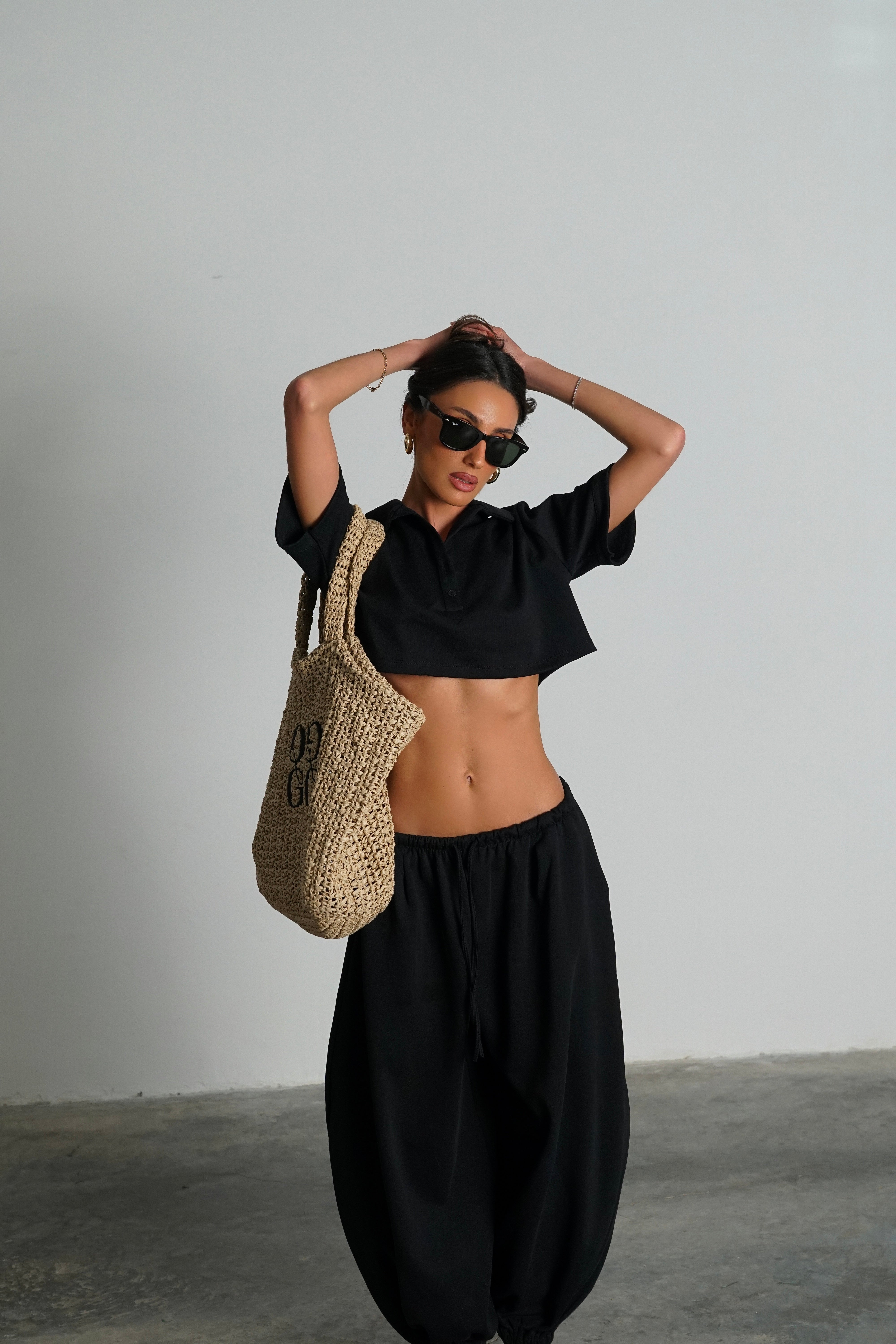 חליפת בלום-שחור