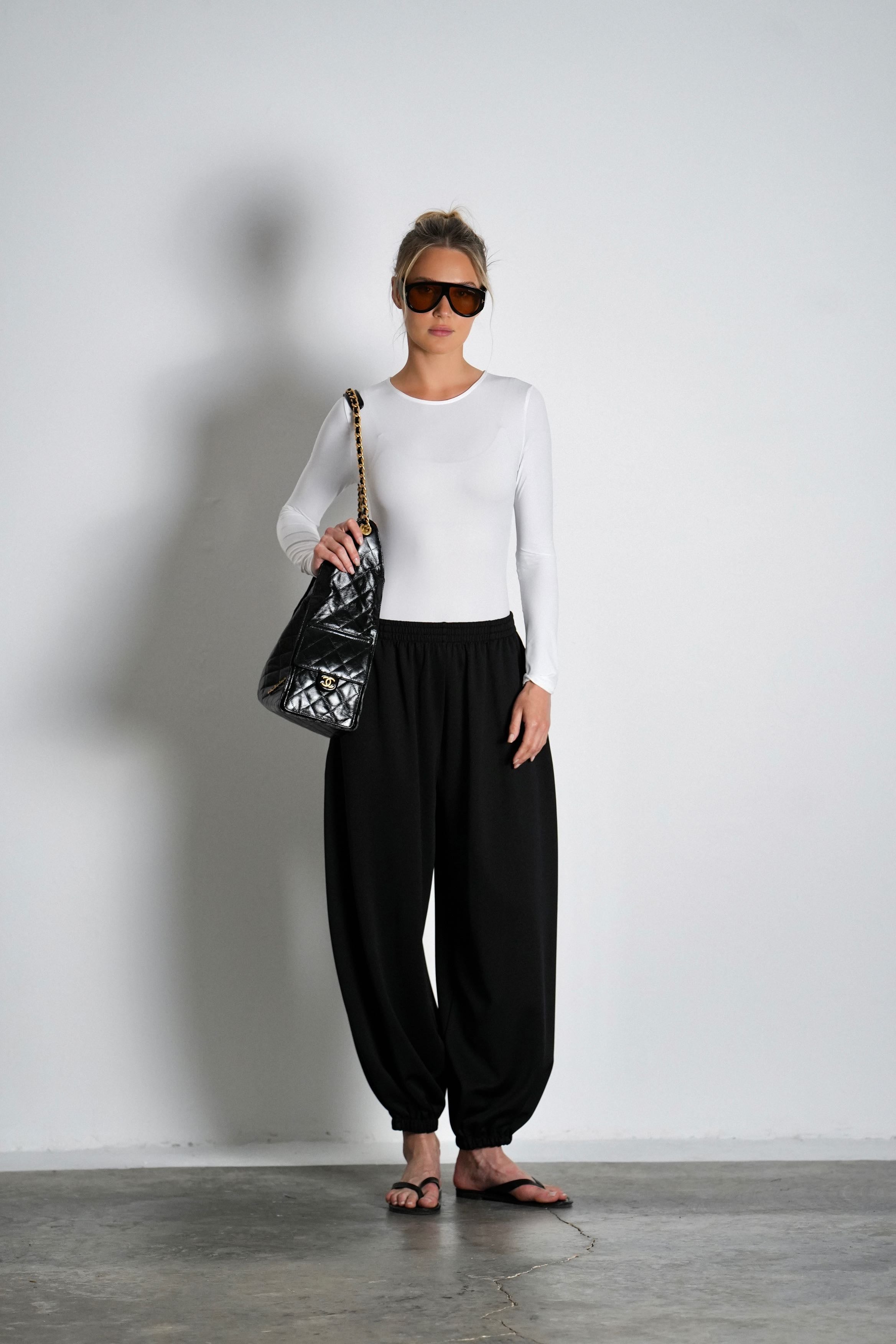 בגד גוף מילגה-לבן