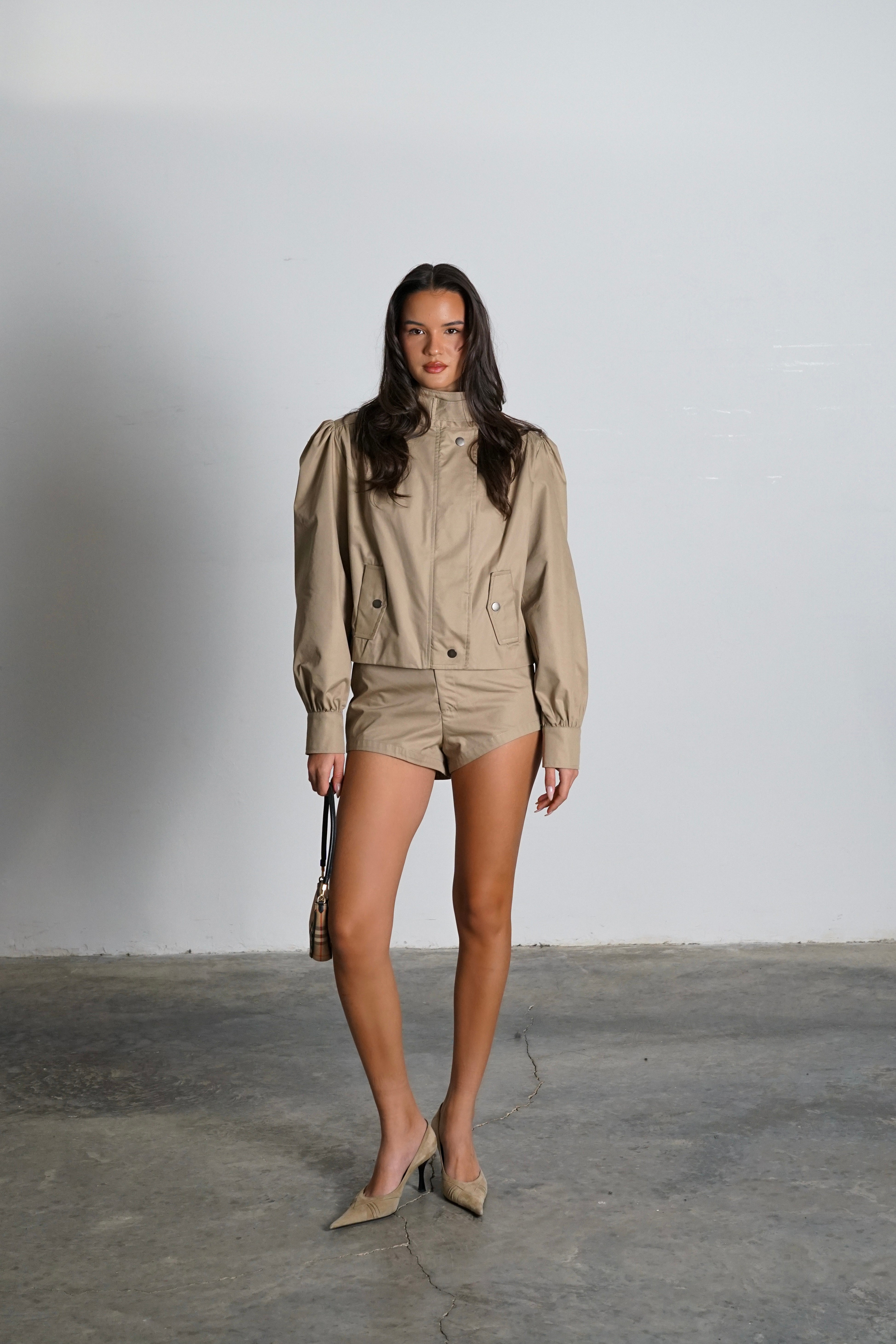 חליפת לירי-בז