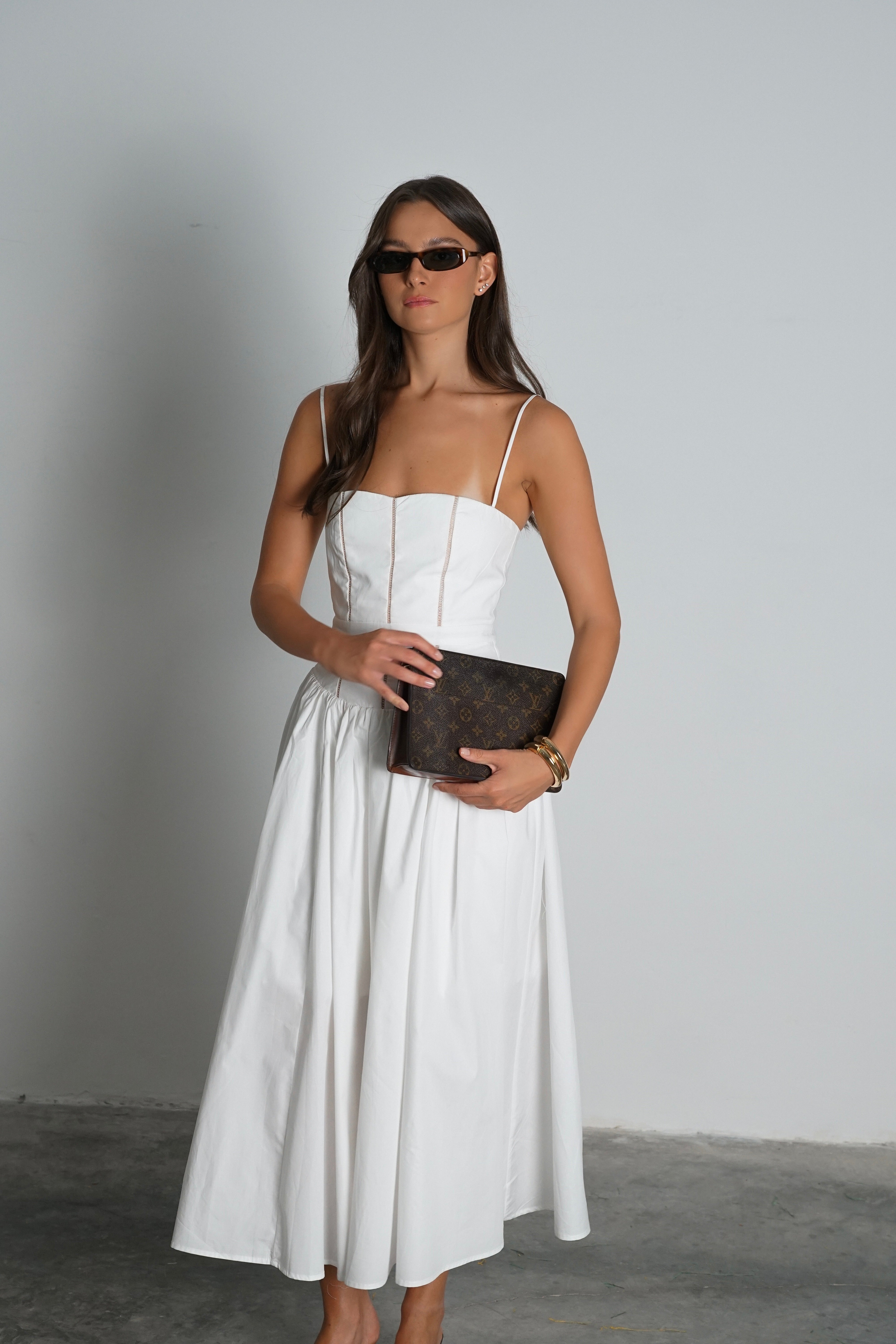 שמלת לומברד-לבן