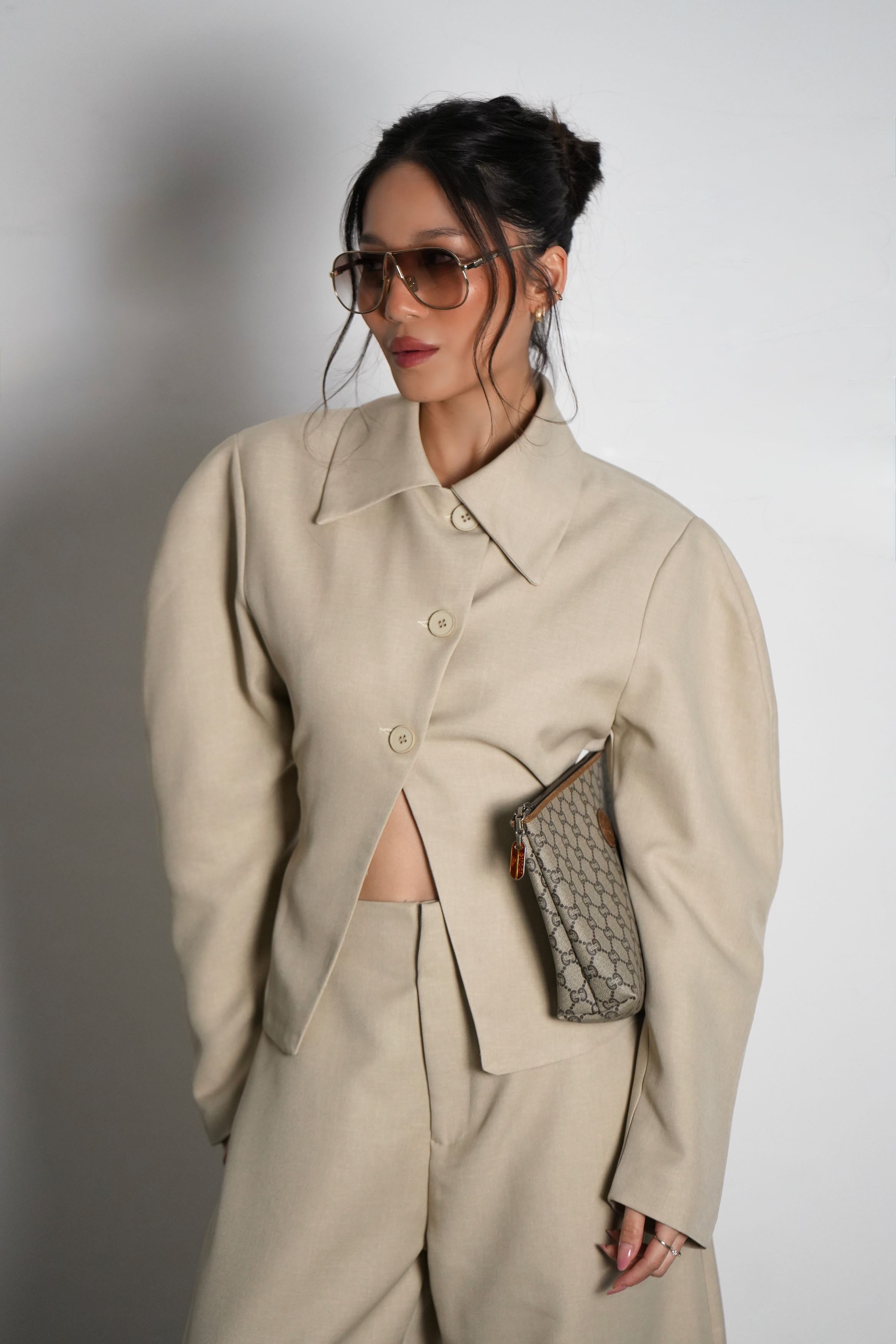 חליפת מידטאון-בז