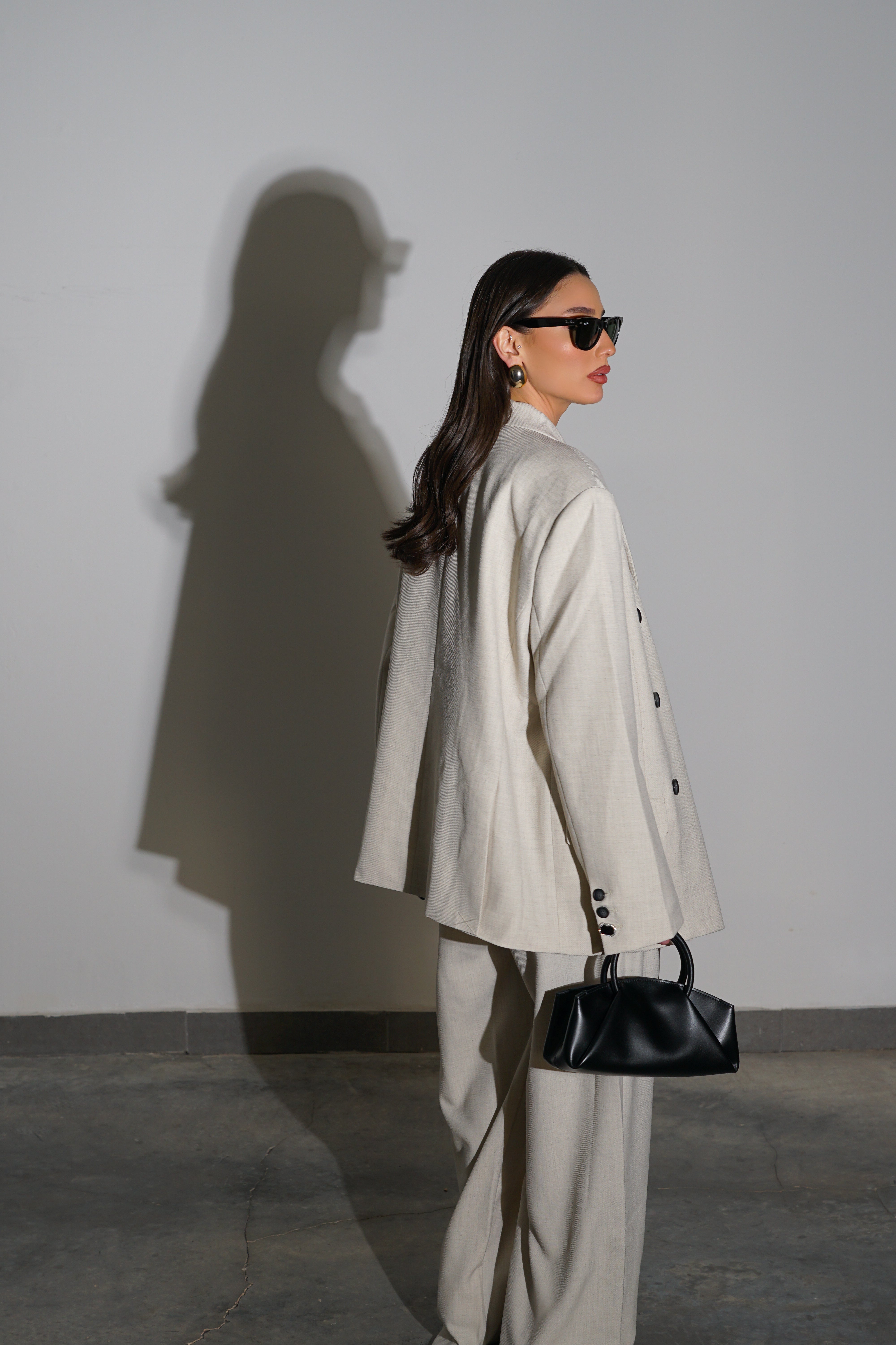 חליפת ולורה