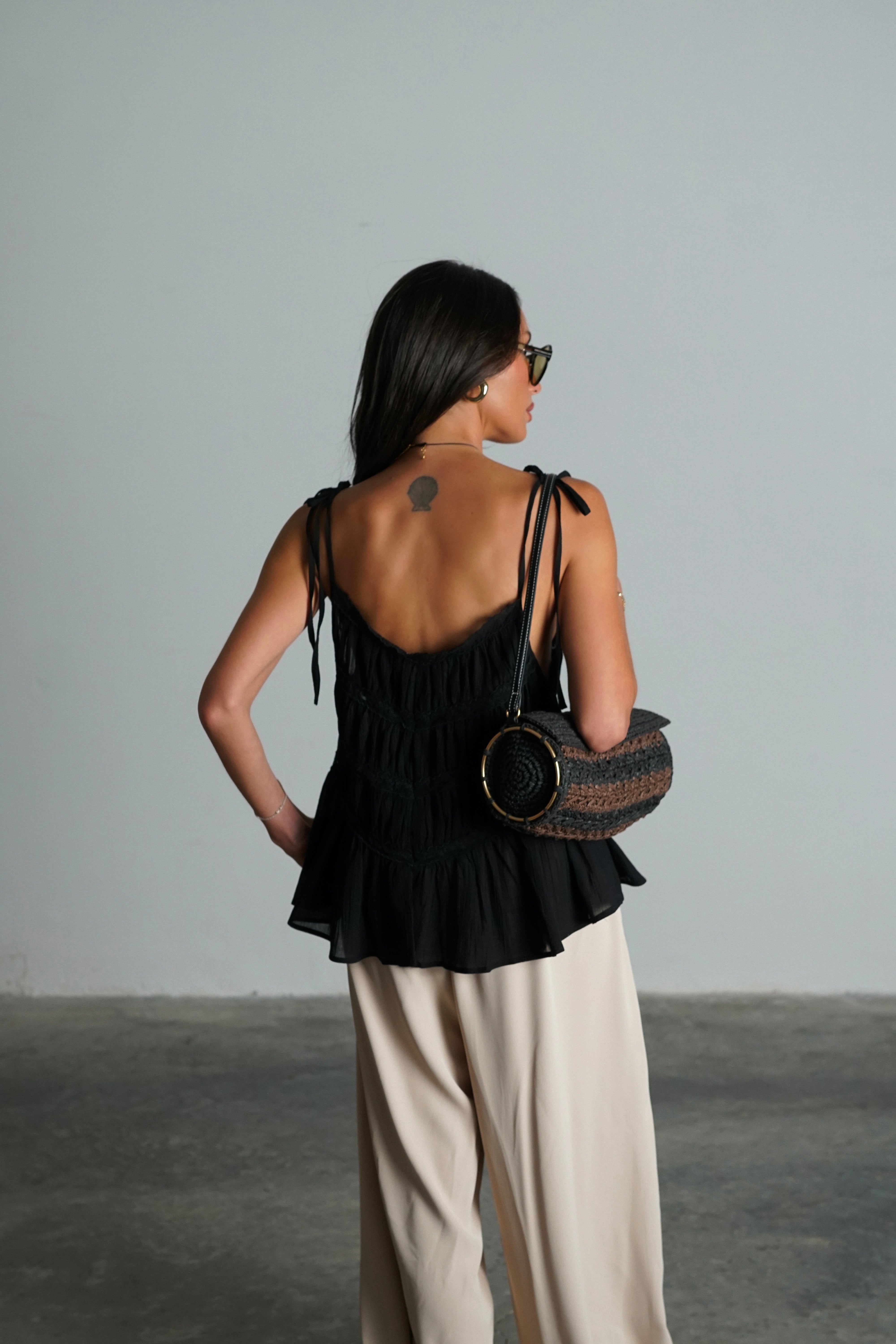 גופיית ויז'ן-שחור