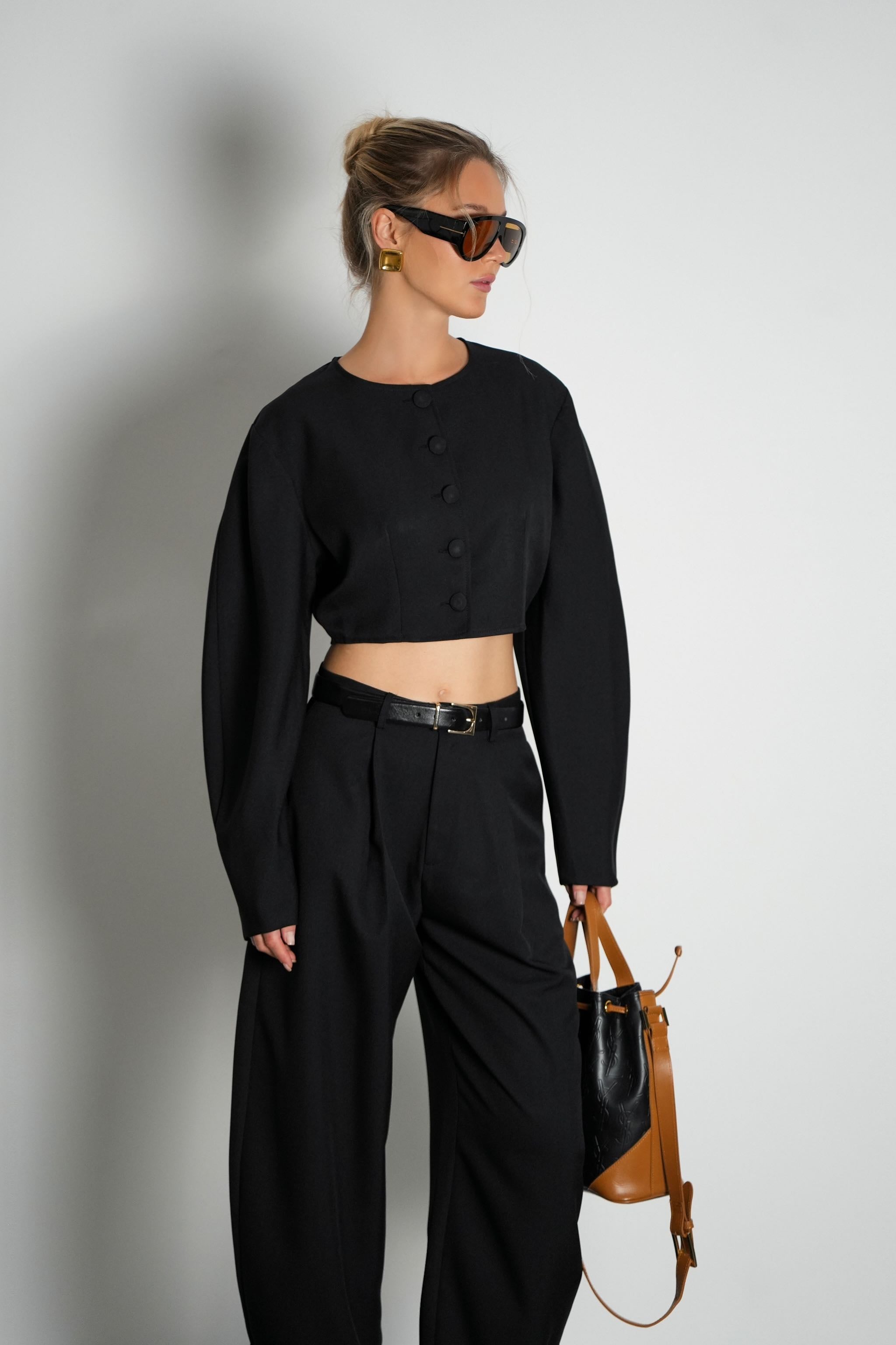 חליפת מדי-שחור