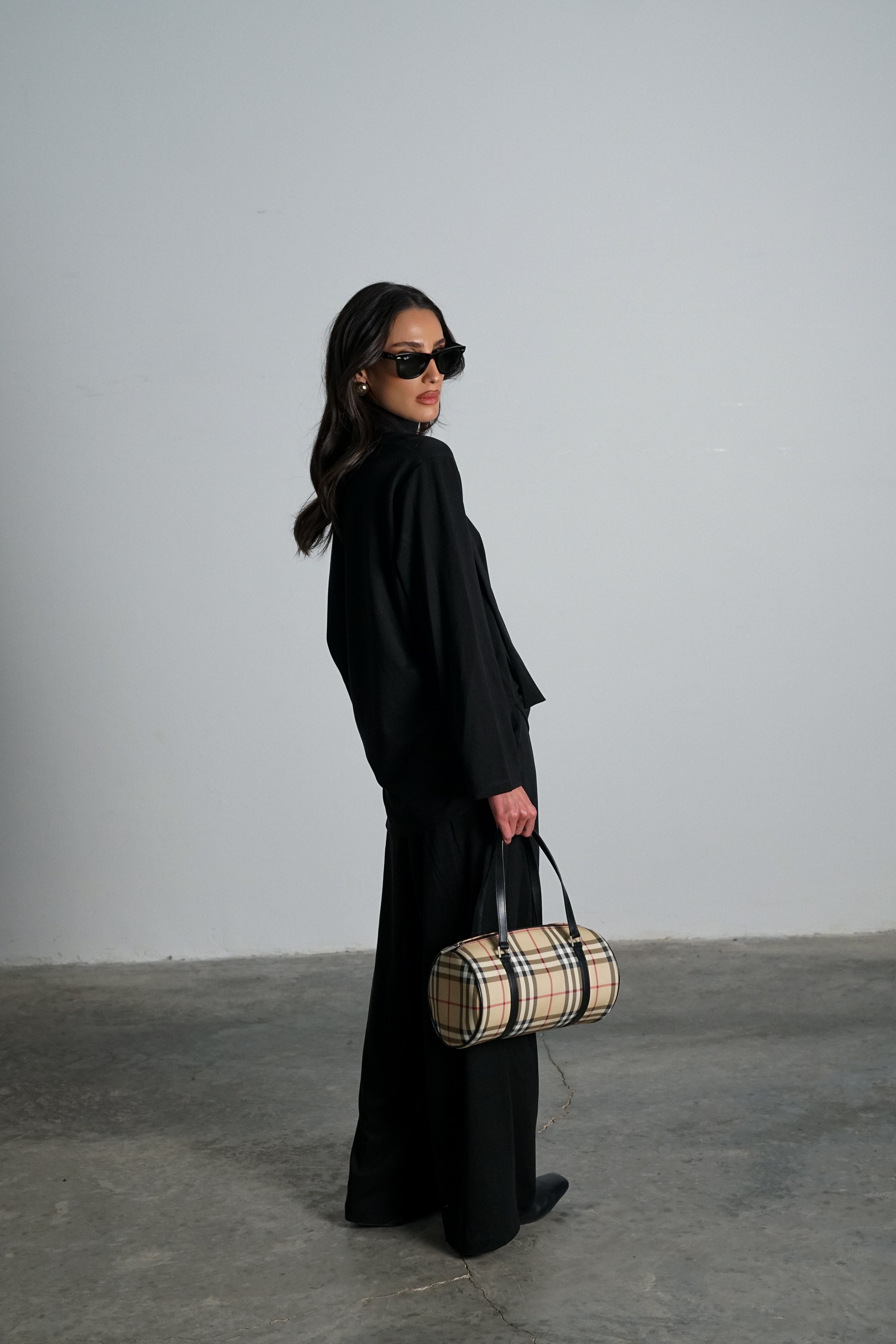 חליפת טימי-שחור