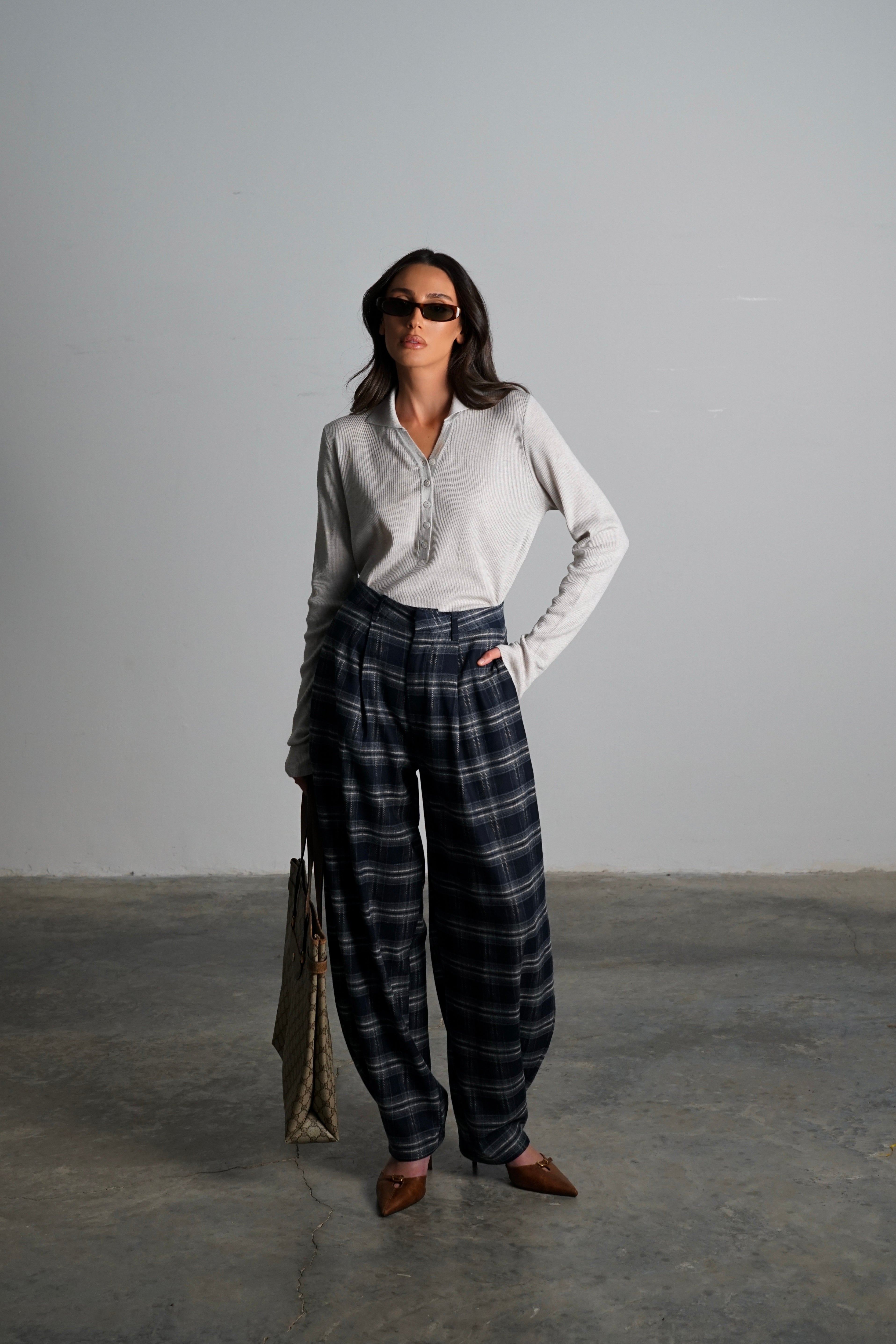 חולצת פלאה-אפור