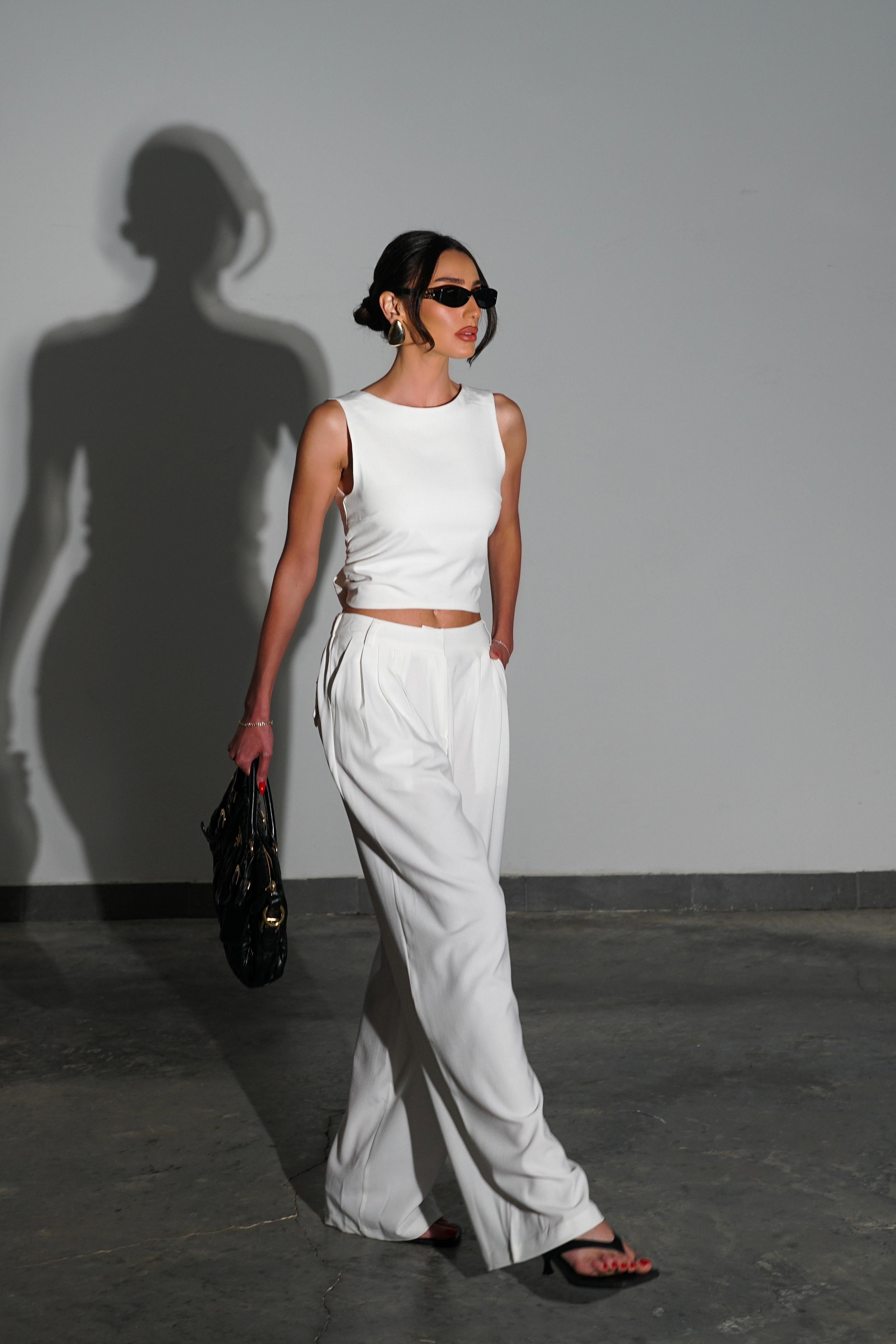 חליפת רולטה-לבן