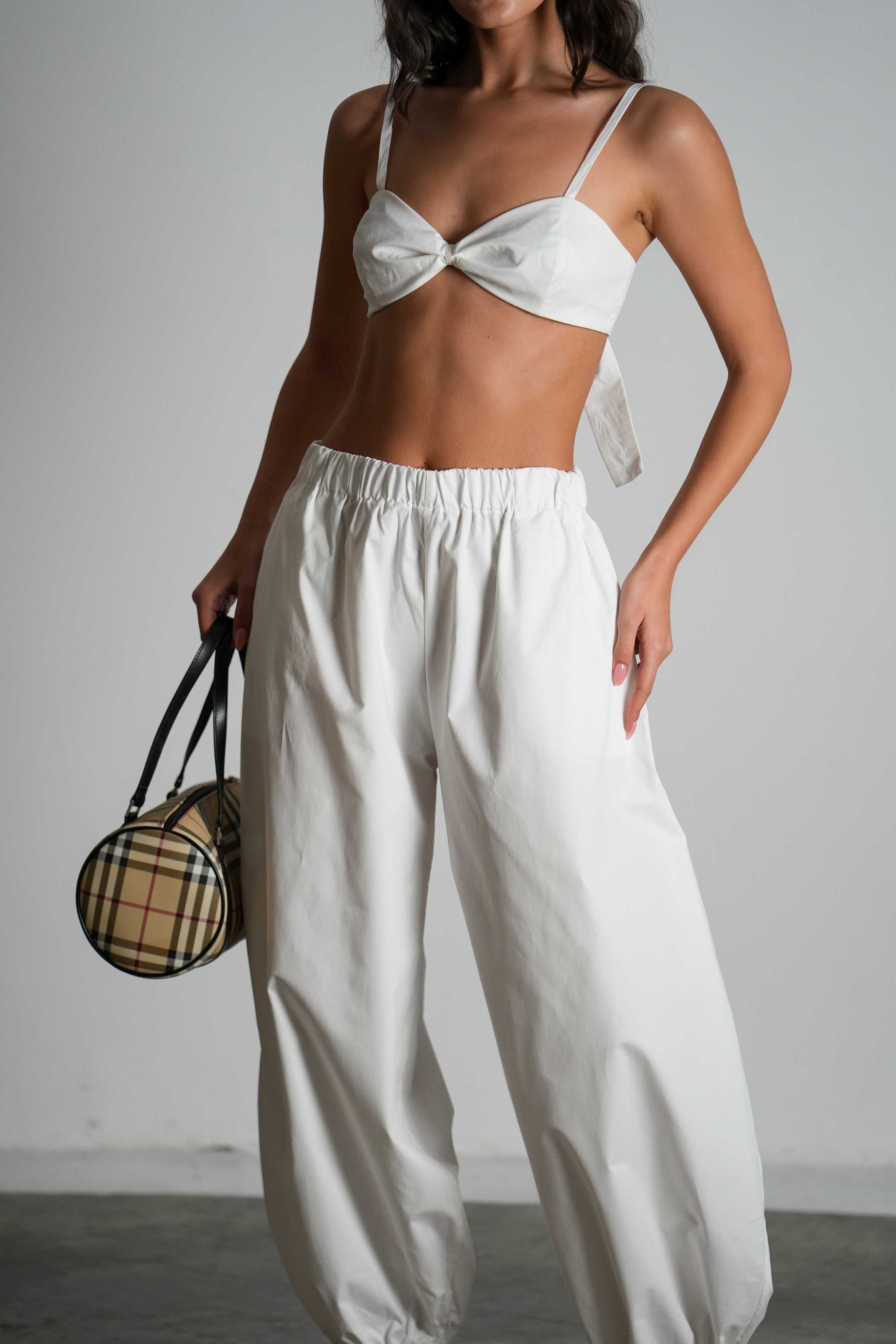 חליפת אטלנה-לבן