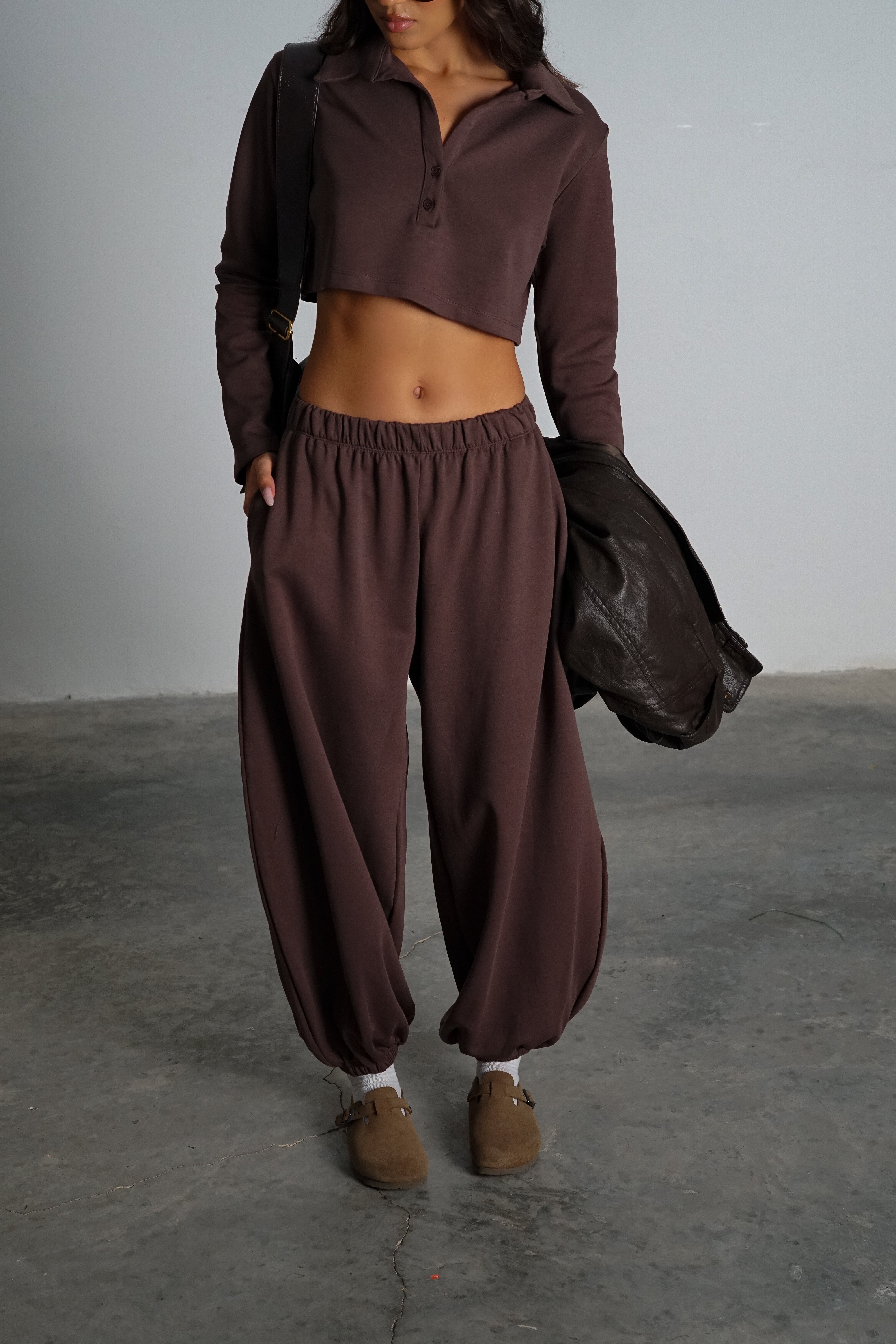 חליפת בלומה-חום