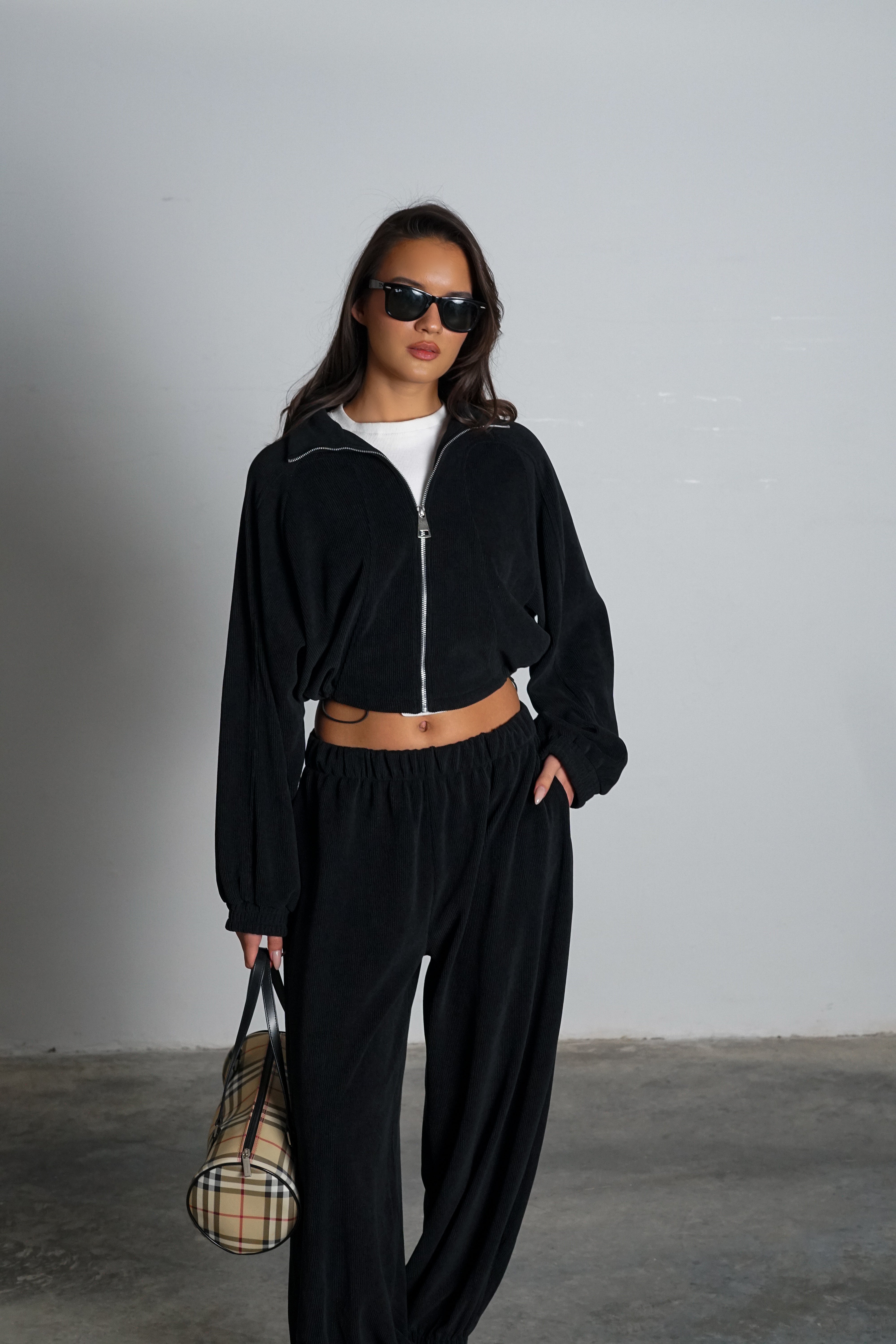 חליפת ריטרי קורדרוי-שחור