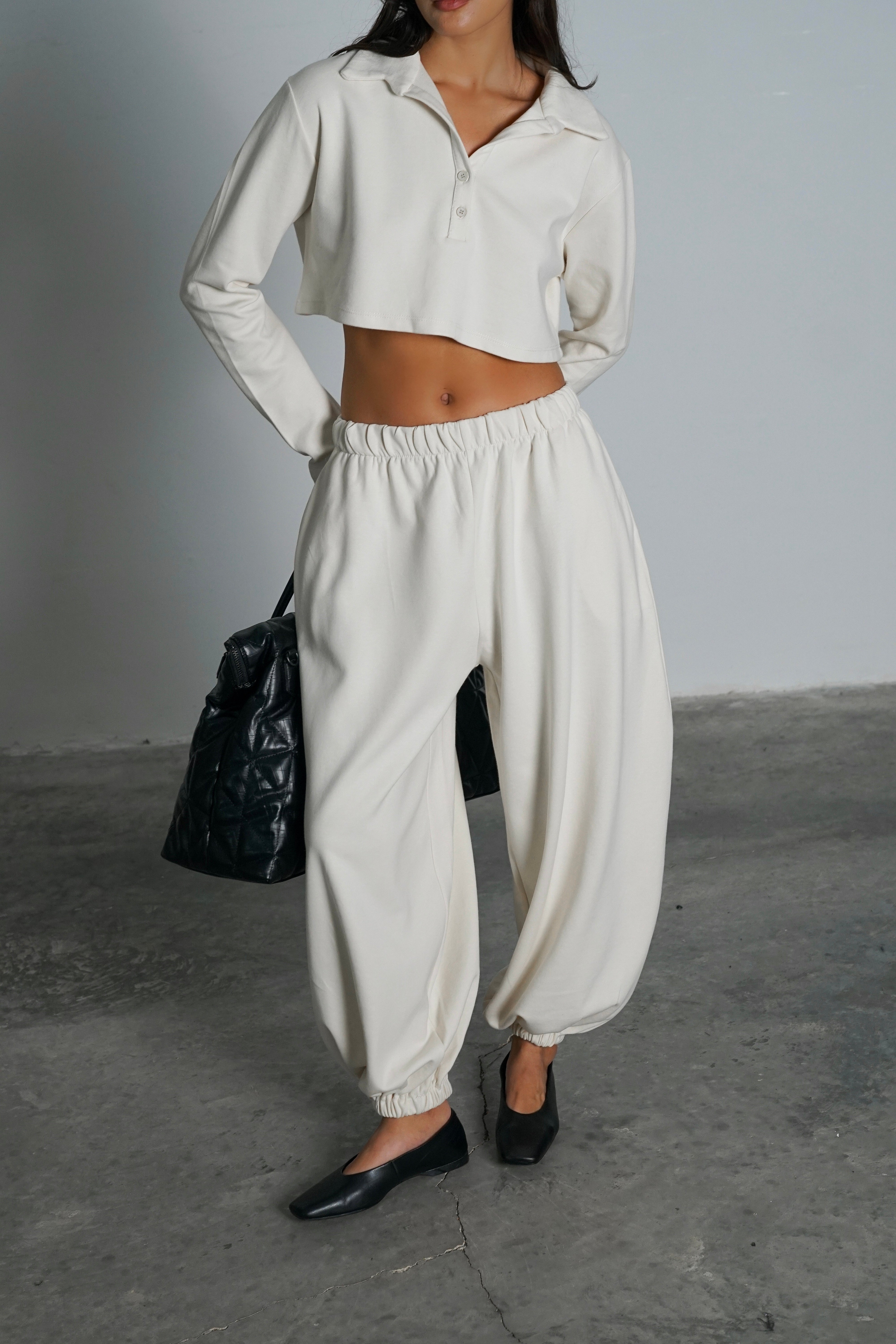 חליפת בלומה-שמנת