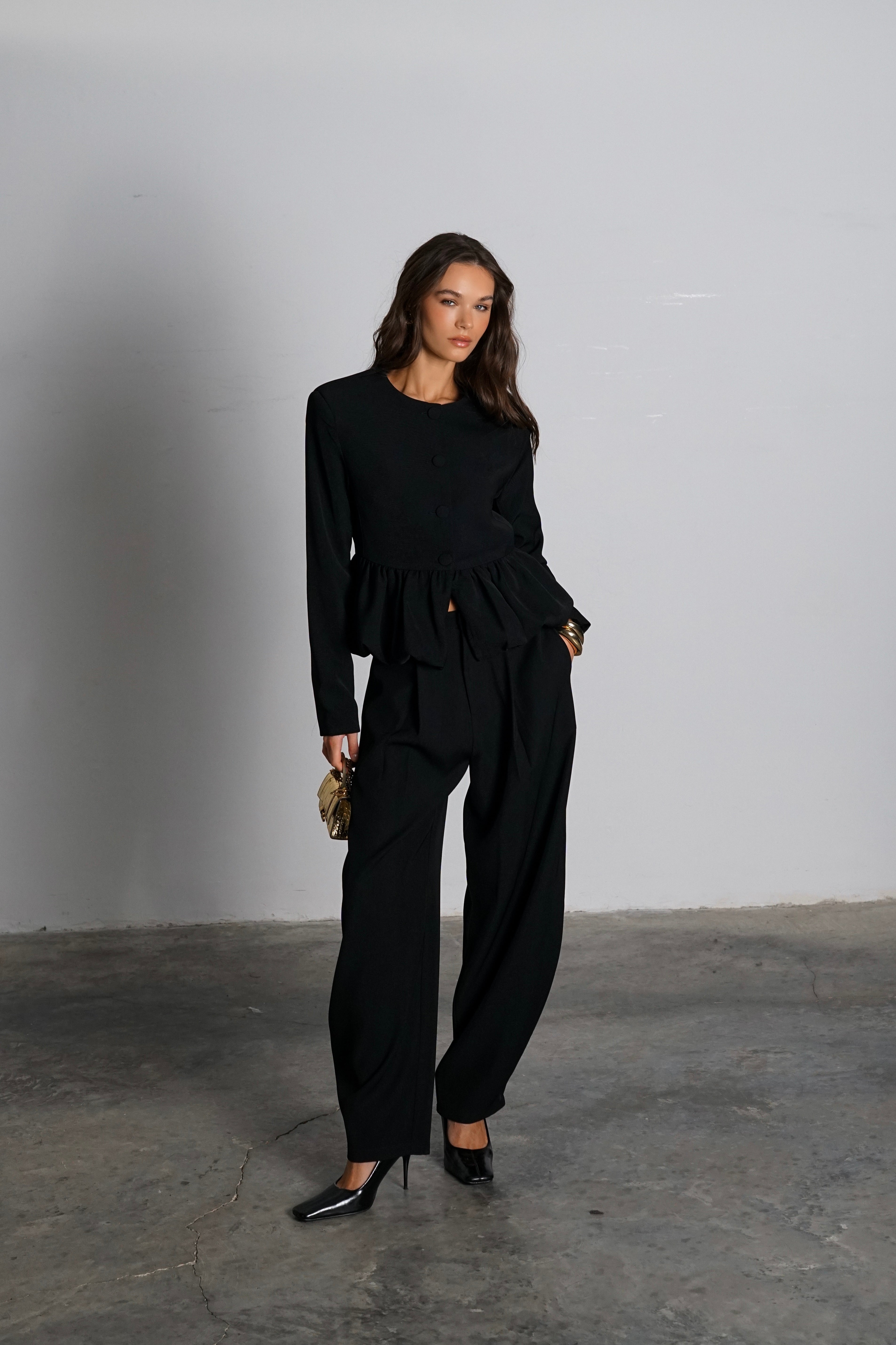 חליפת מנואלה