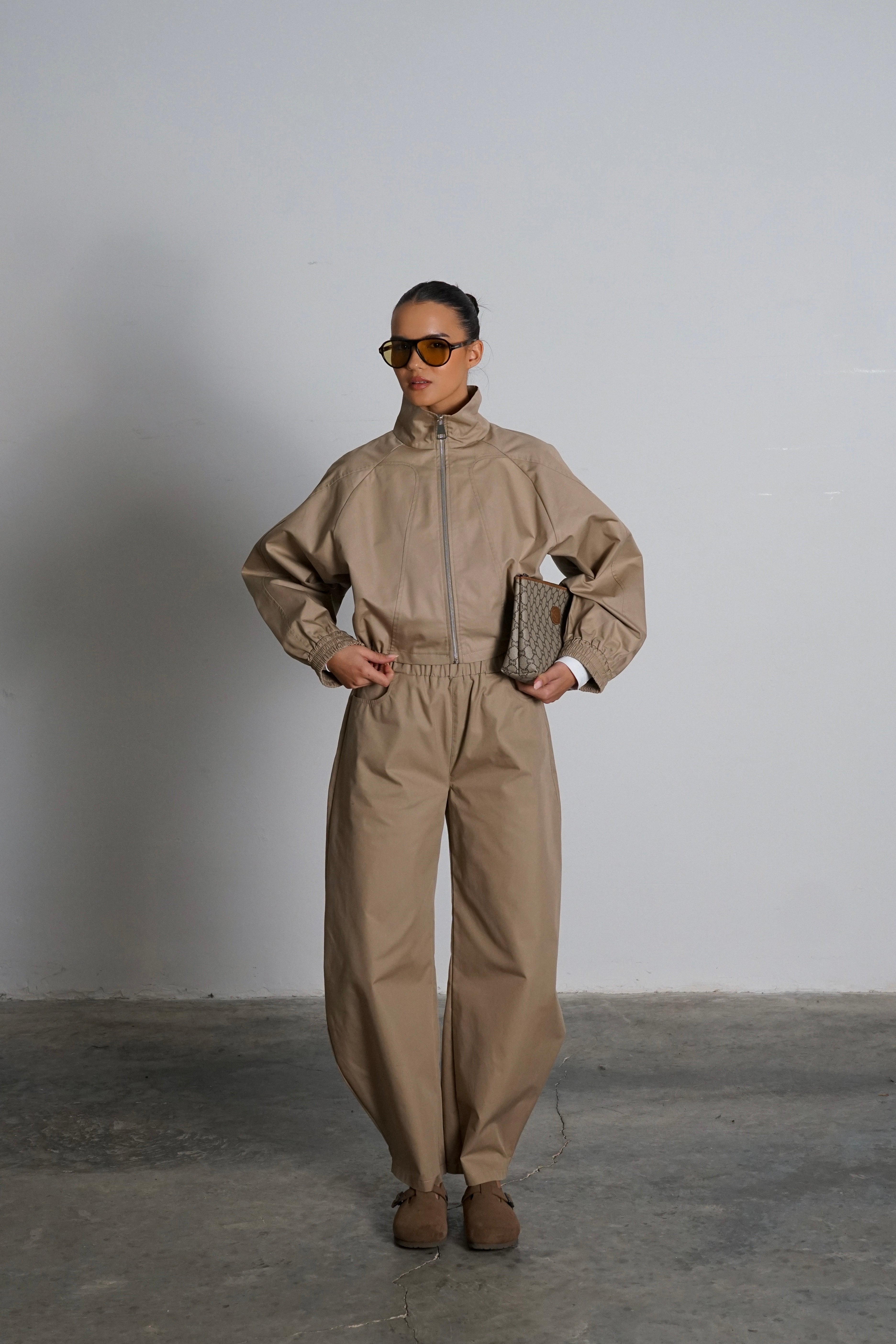 חליפת אסטל-אבן