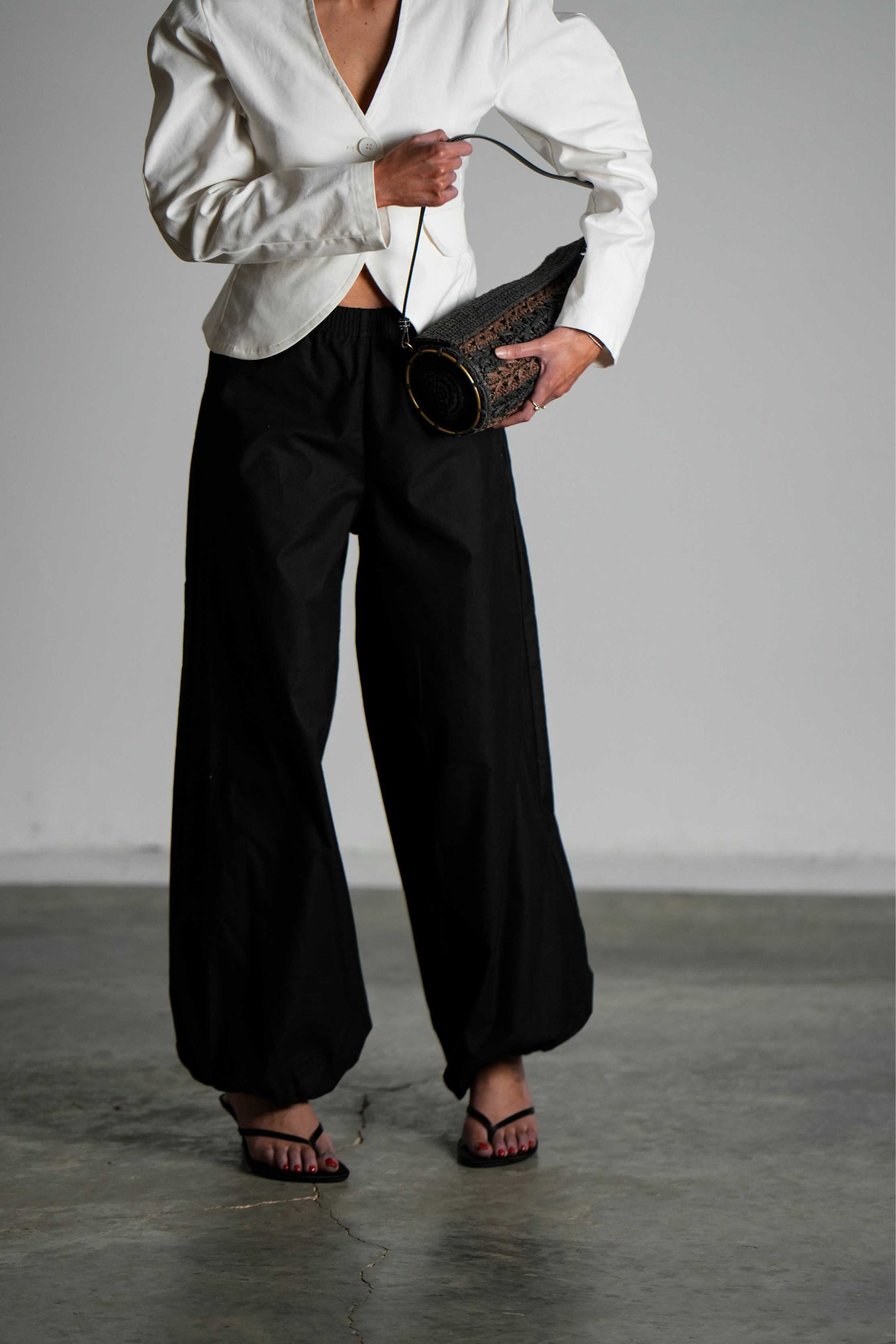 מכנסי ליריקה-שחור