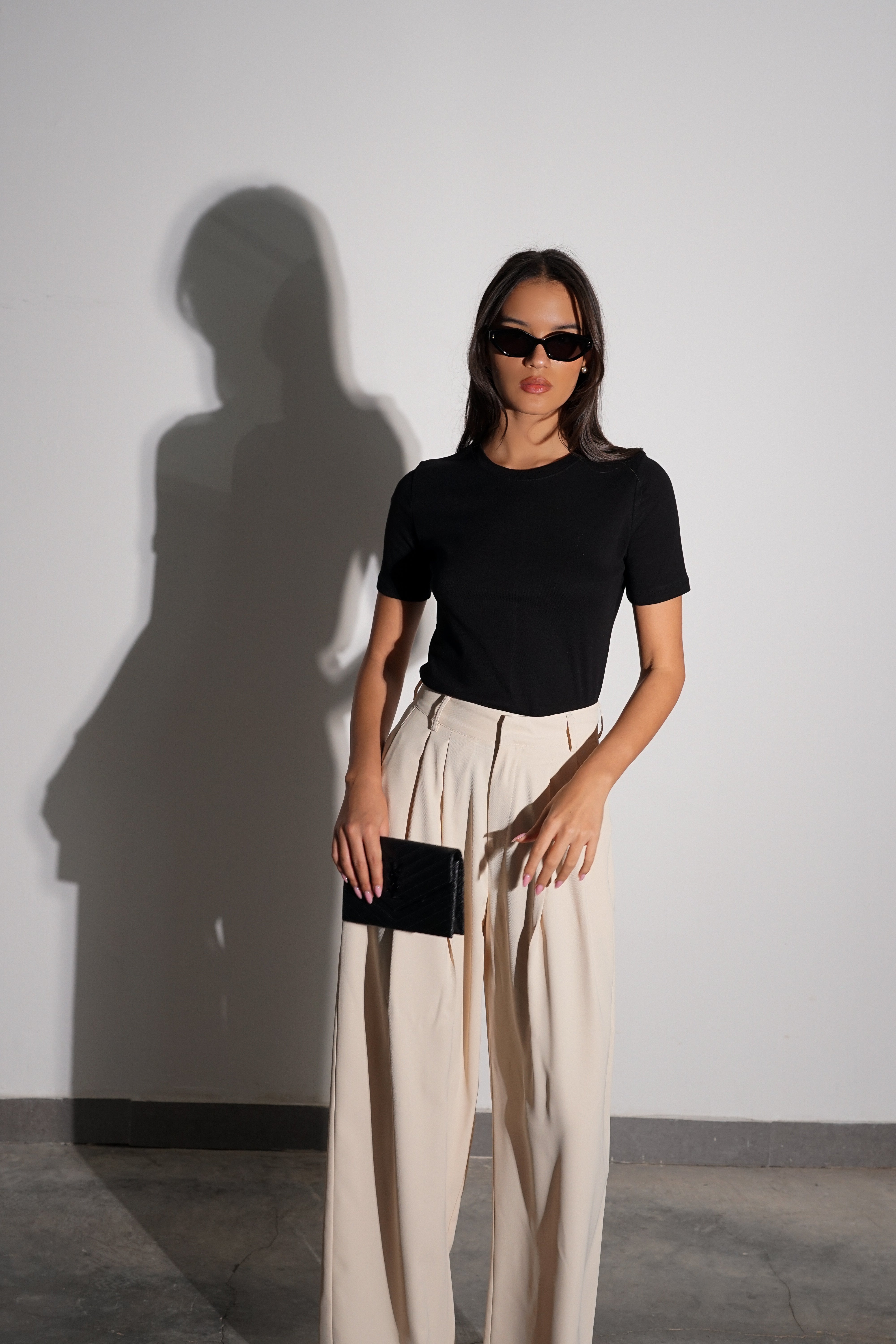 חולצת בייסיק טי-שחור