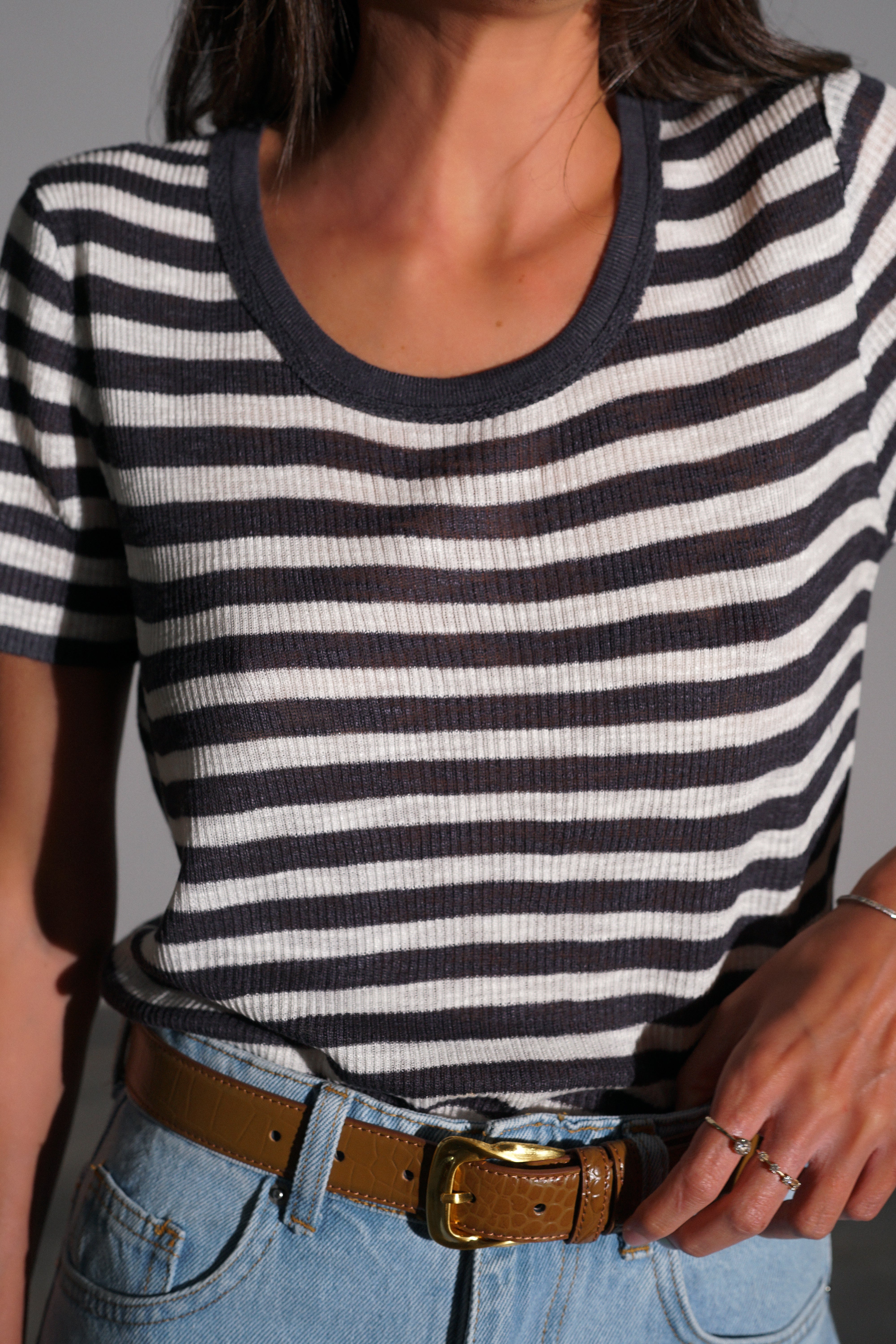 חולצת קירי פסים-שחור לבן