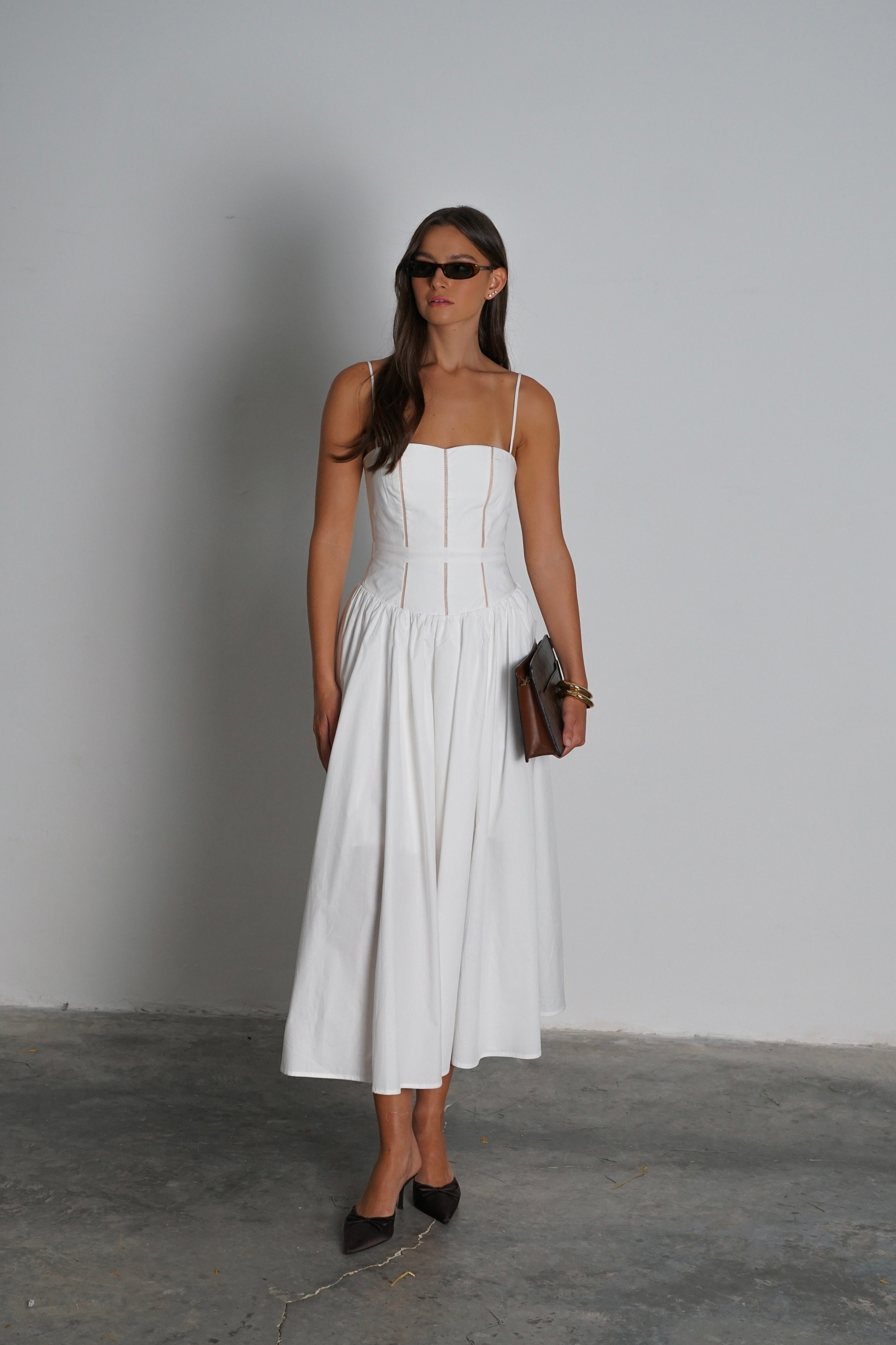 שמלת לומברד-לבן