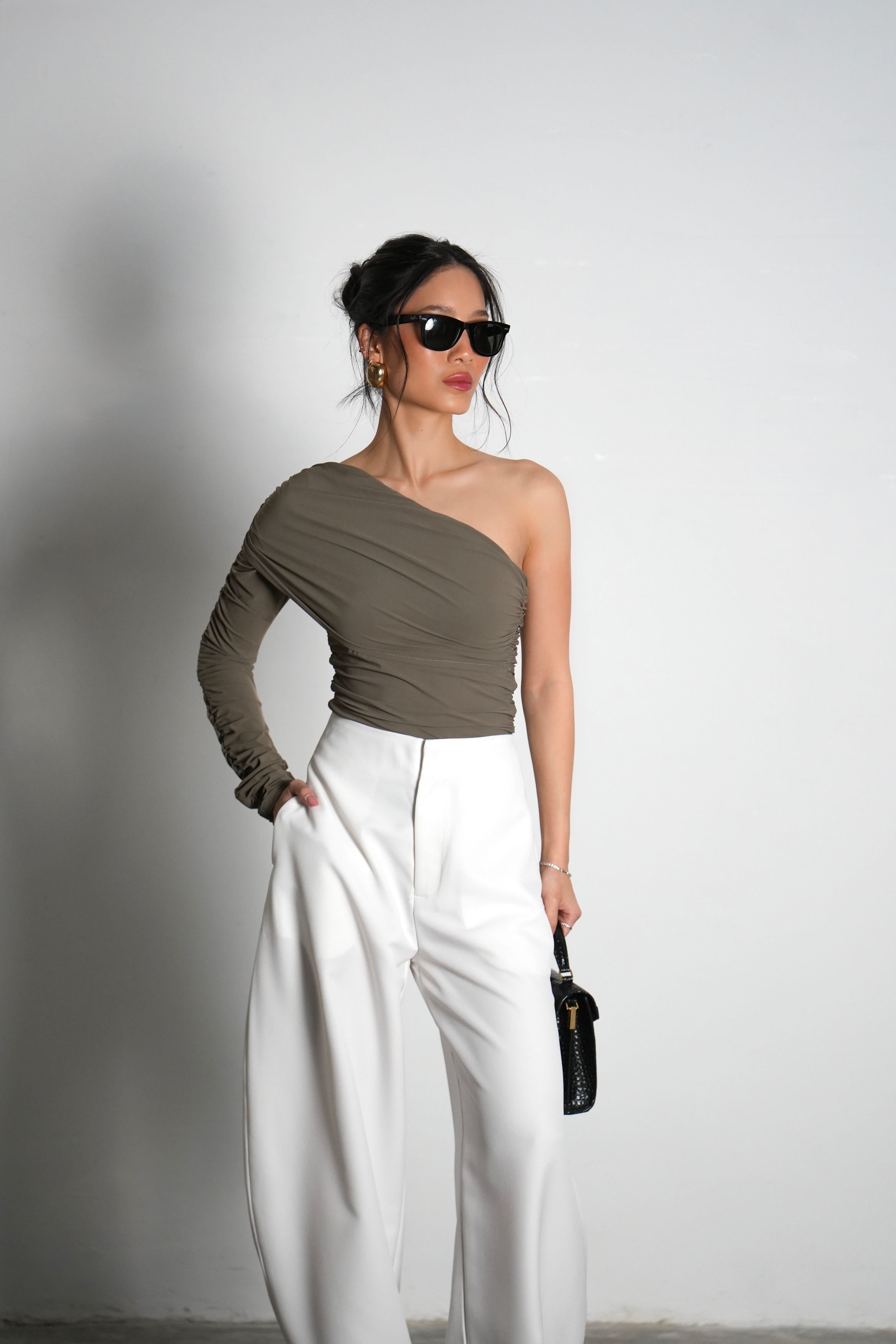 חולצת סינטי-חאקי