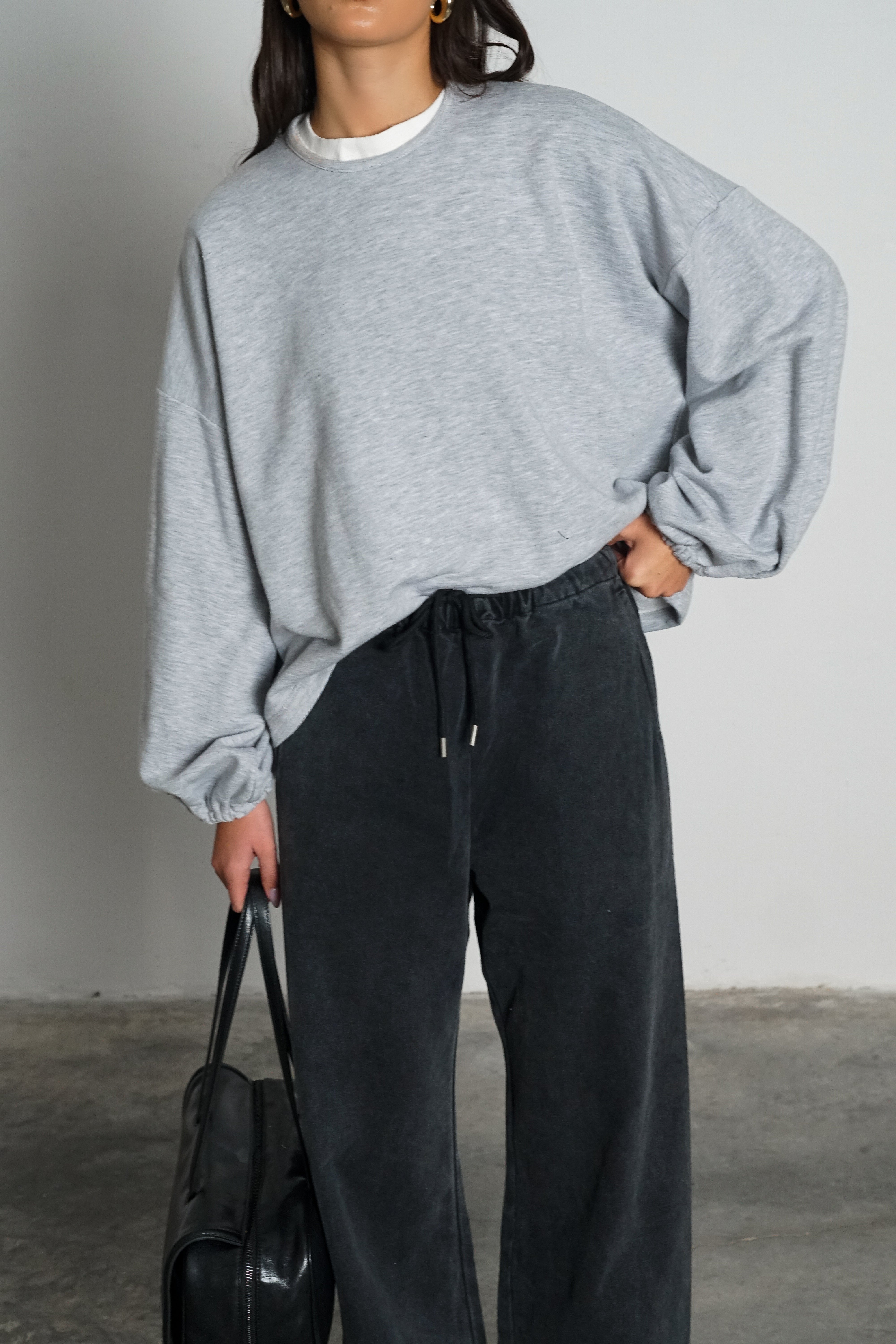 חולצת מייבי-אפור