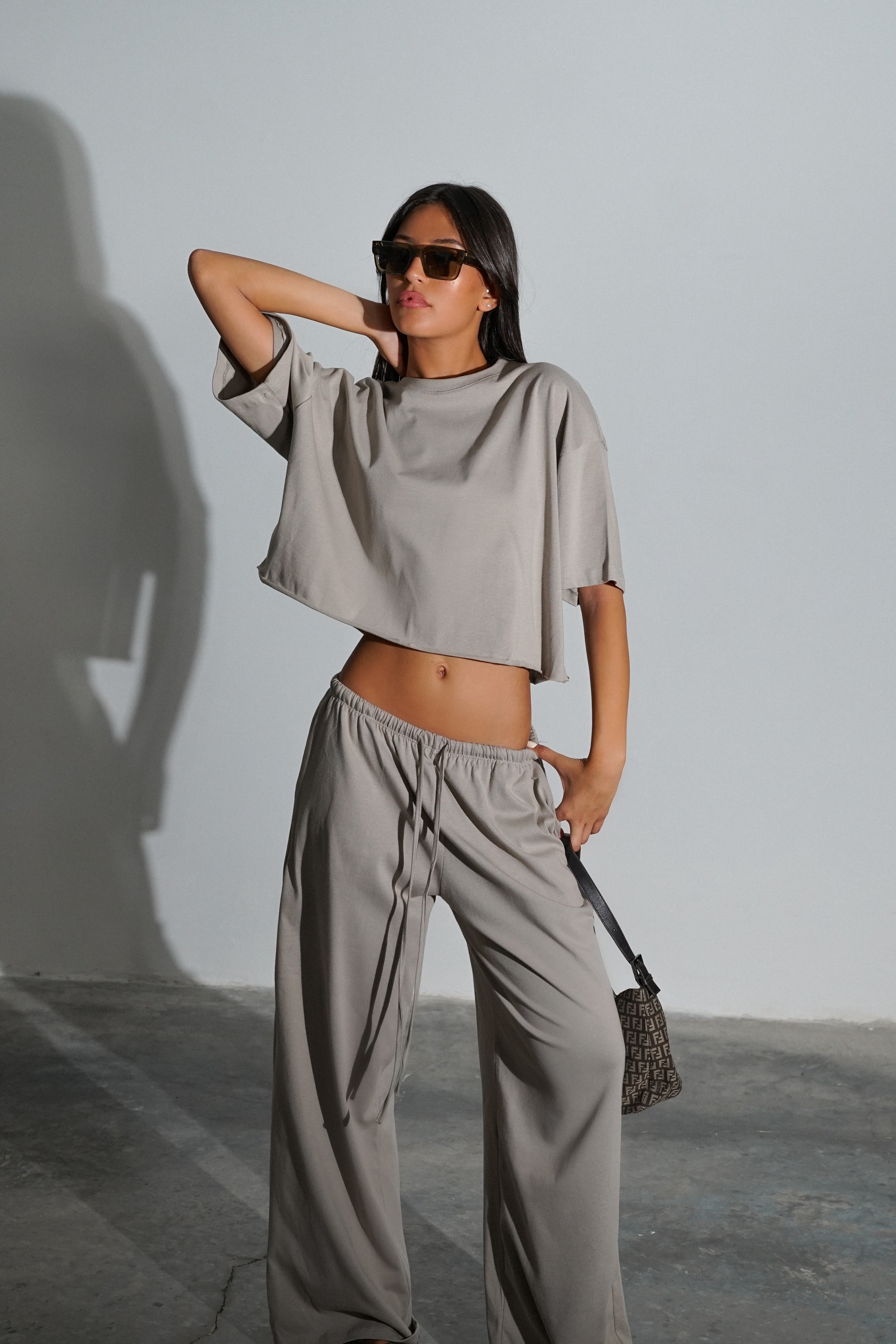 חליפת אוליבר-אפור ירוק