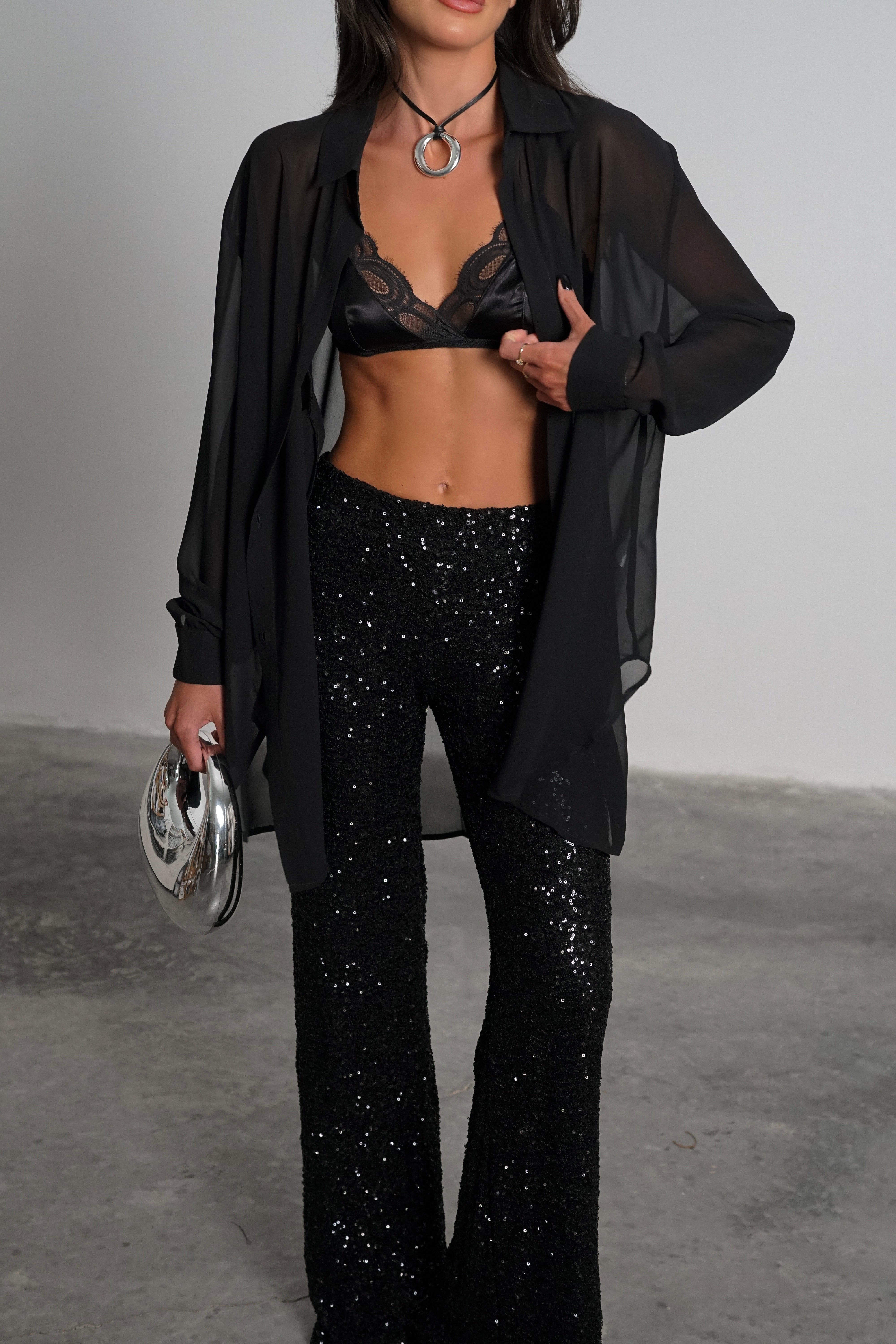 חולצת אריקה-שחור