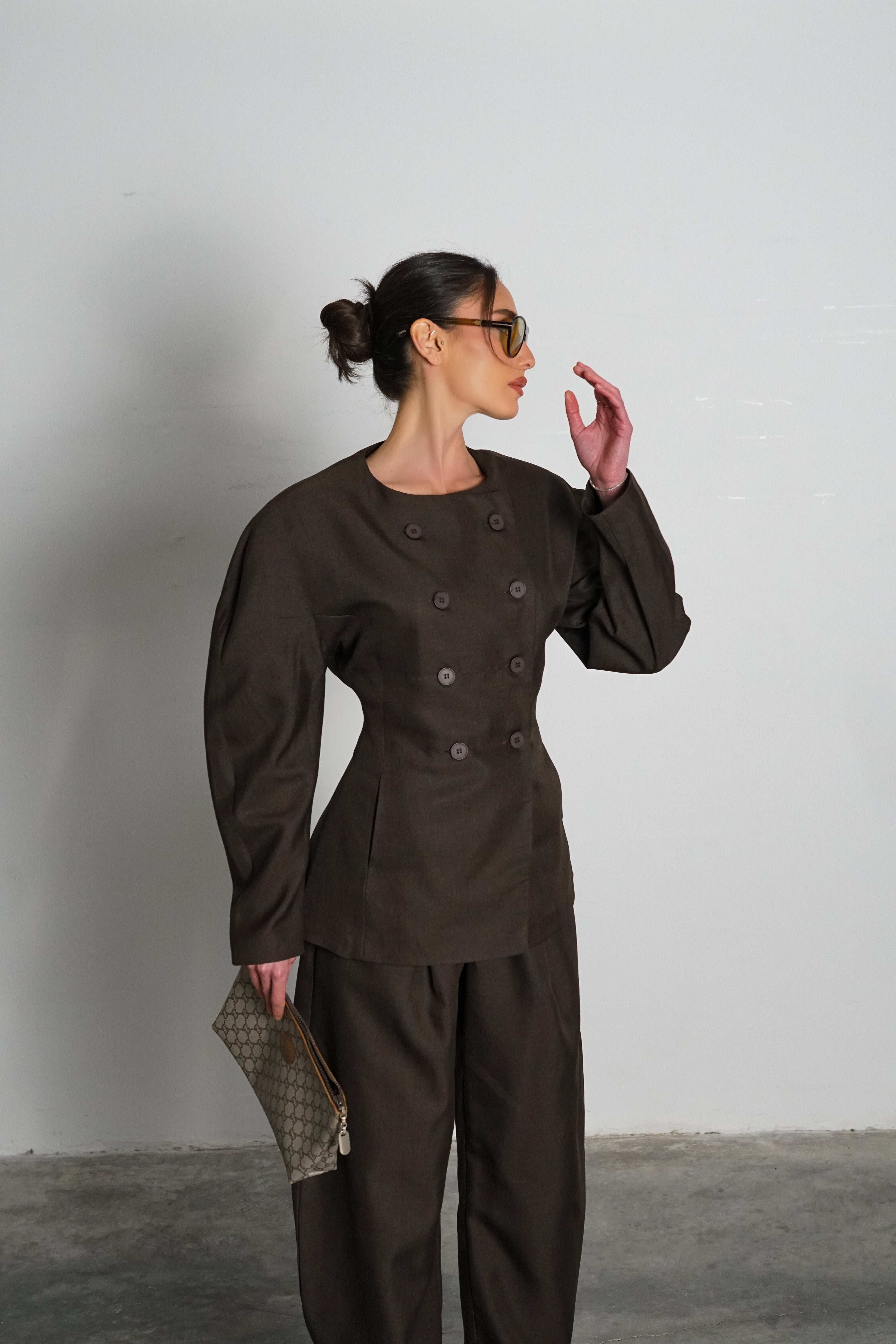 חליפת אופיליה-חום