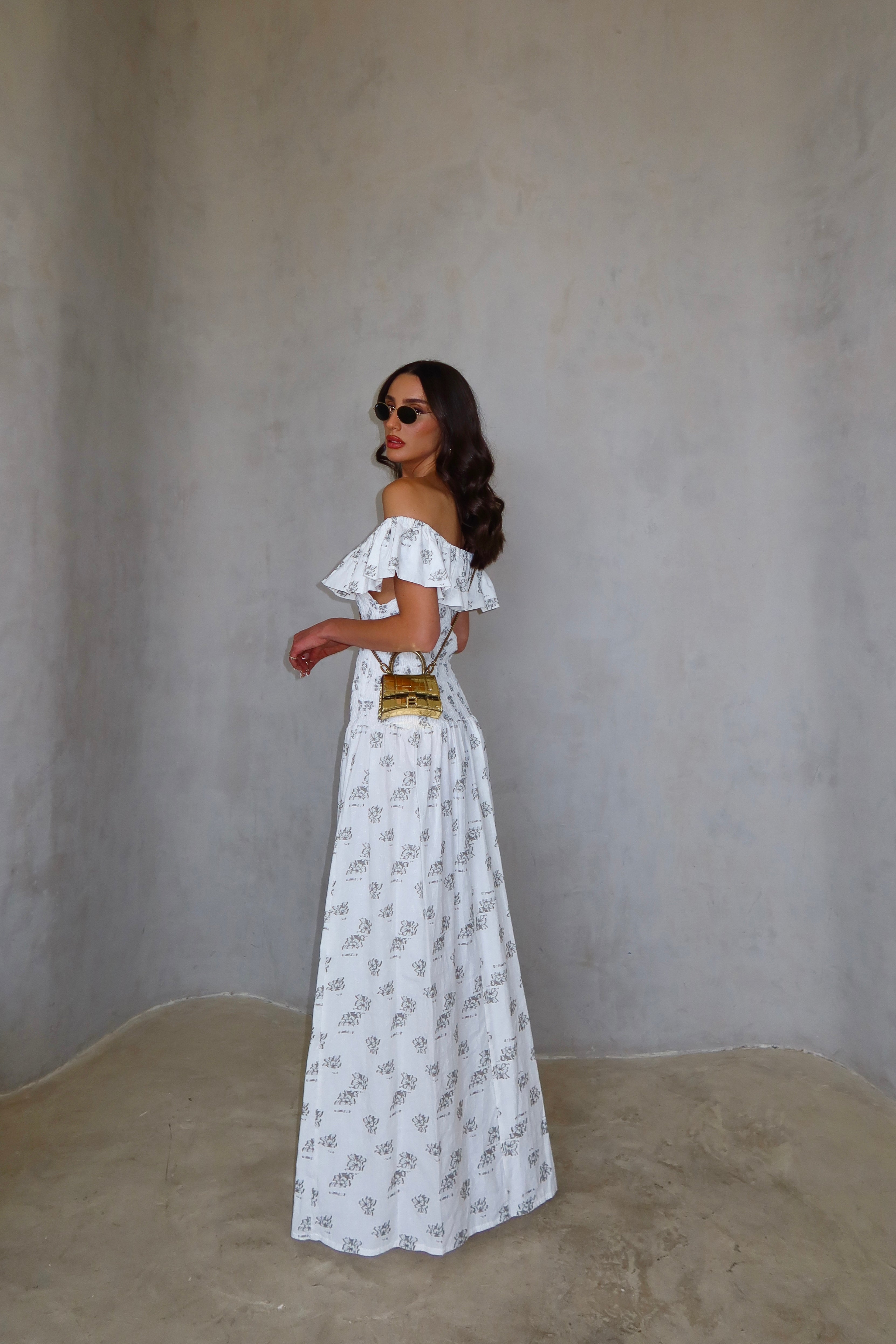 שמלת ריטה-לבן