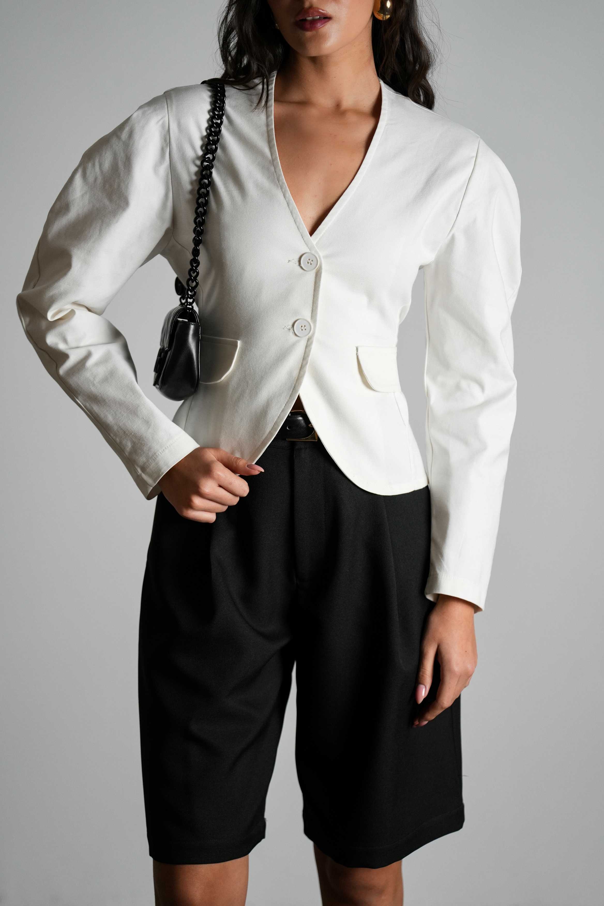 חולצת ליריקה-לבן